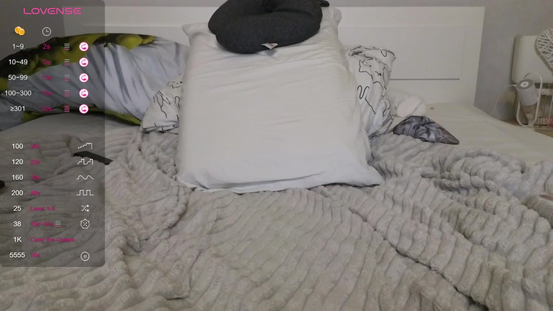 Gallery image thumbnail from Kellykeat's myfreecams stream on, 10/27/2025, 13:46 image 13 of 20