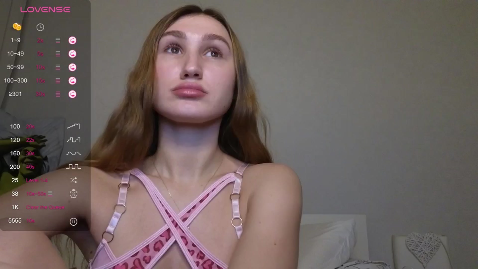 Gallery image thumbnail from Kellykeat's myfreecams stream on, 10/29/2025, 16:03 image 17 of 20