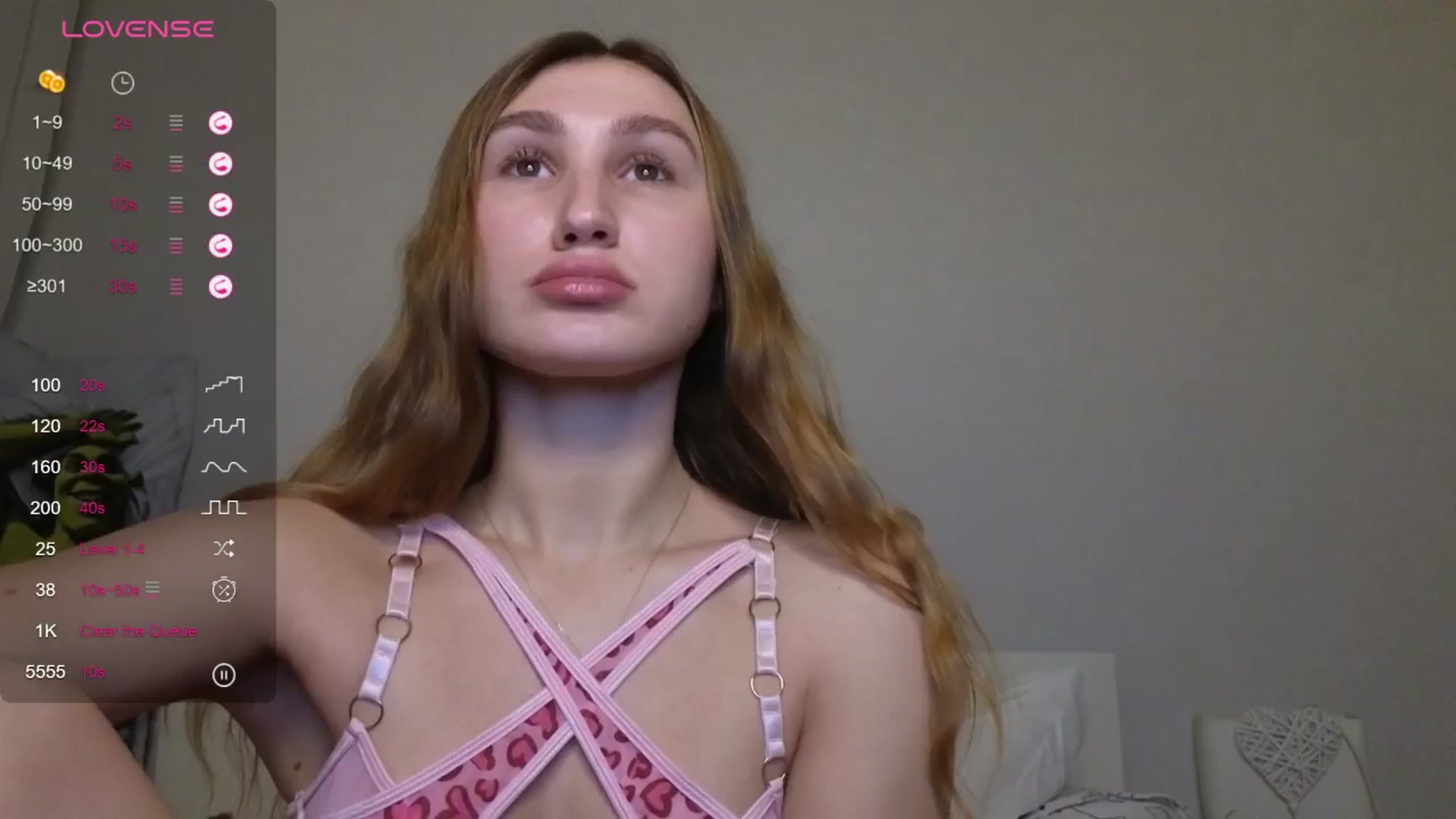 Gallery image thumbnail from Kellykeat's myfreecams stream on, 10/29/2025, 16:03 image 16 of 20