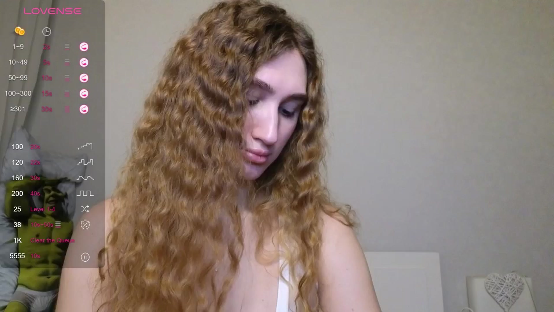 Gallery image thumbnail from Kellykeat's myfreecams stream on, 12/10/2025, 11:19 image 18 of 20