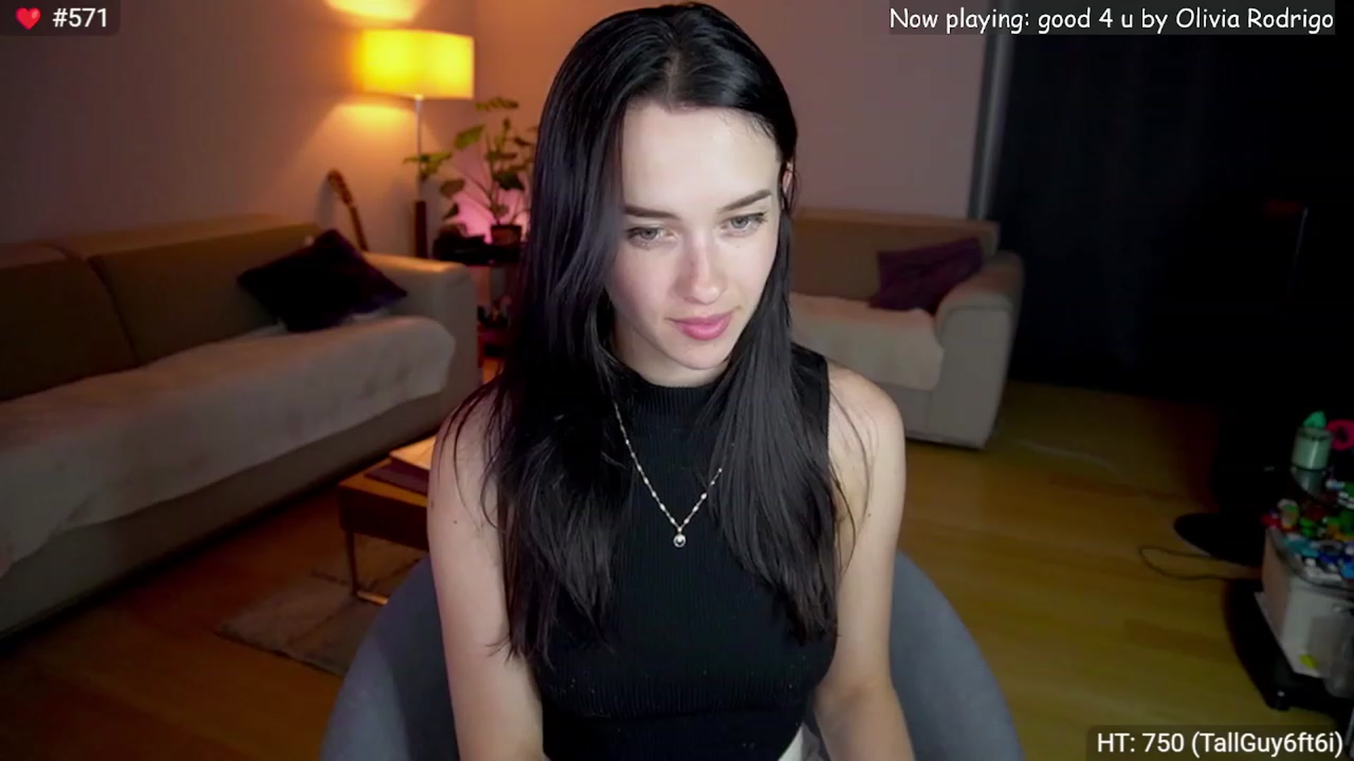 Gallery image thumbnail from Kenaz6's myfreecams stream on, 08/04/2023, 24:55 image 9 of 20