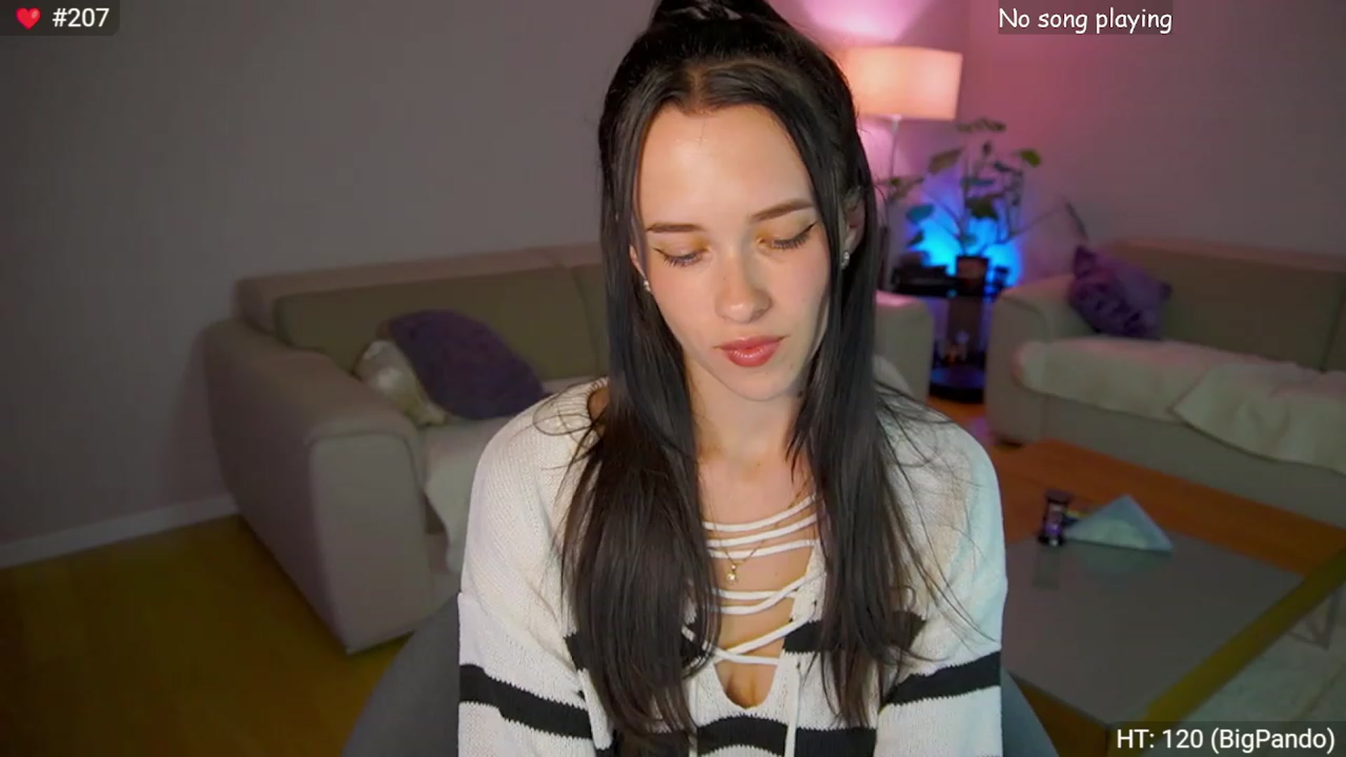 Gallery image thumbnail from Kenaz6's myfreecams stream on, 08/05/2023, 20:38 image 4 of 20