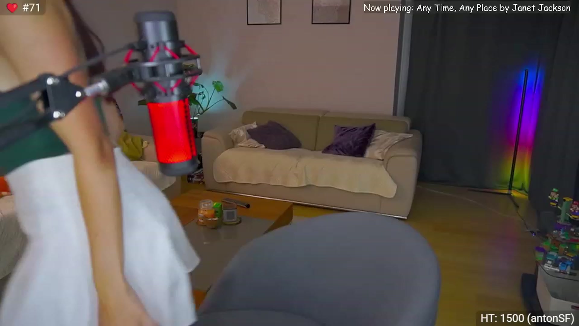 Gallery image thumbnail from Kenaz6's myfreecams stream on, 09/19/2023, 24:03 image 2 of 20