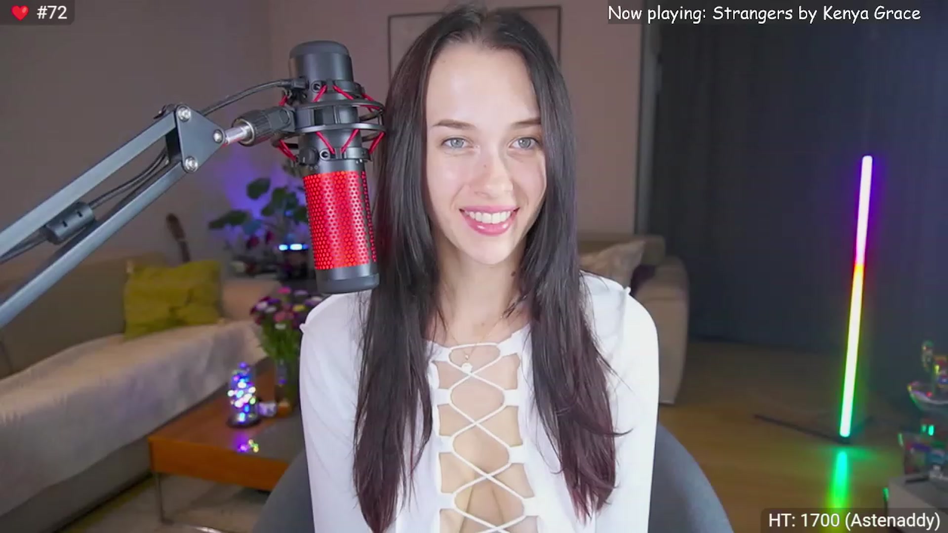 Gallery image thumbnail from Kenaz6's myfreecams stream on, 09/25/2023, 24:44 image 5 of 20