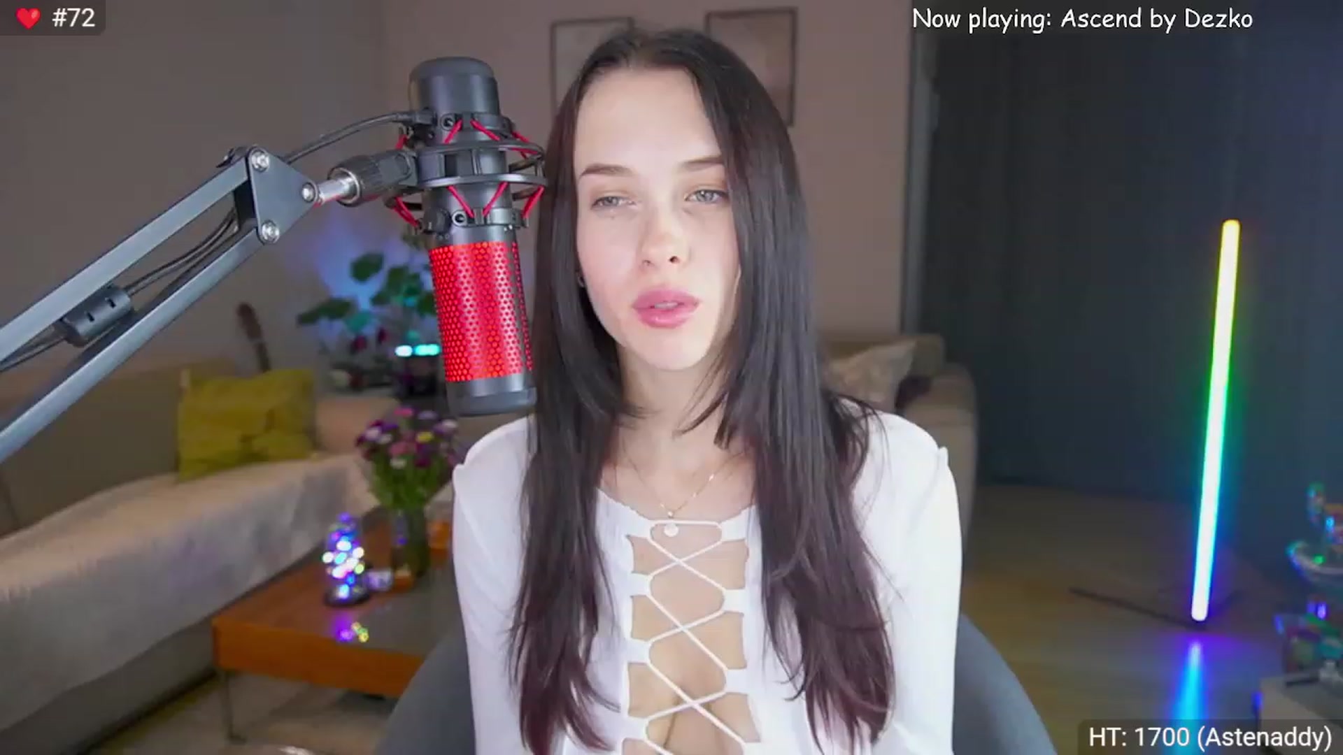 Gallery image thumbnail from Kenaz6's myfreecams stream on, 09/25/2023, 24:44 image 7 of 20