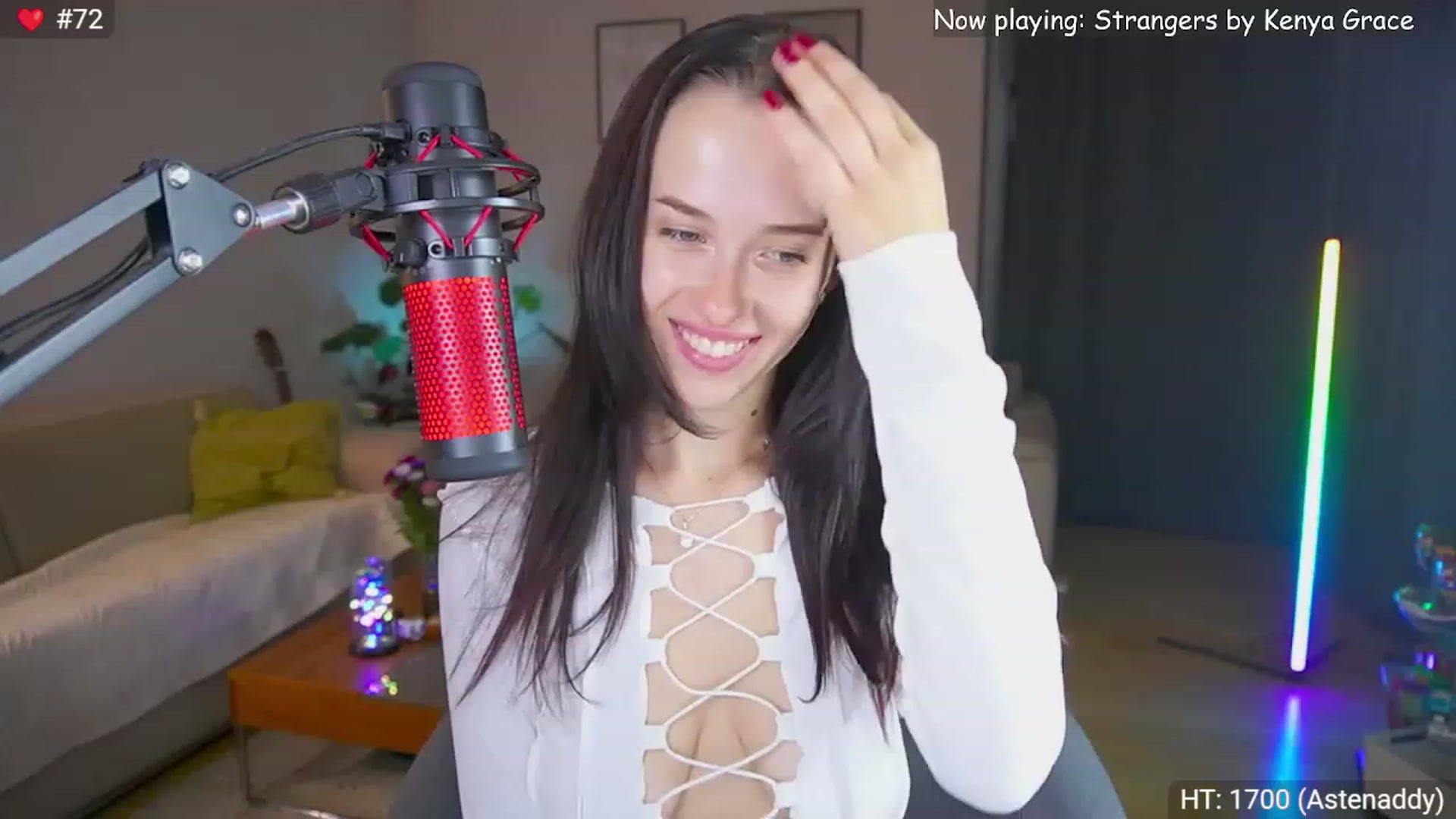 Gallery image thumbnail from Kenaz6's myfreecams stream on, 09/25/2023, 24:44 image 4 of 20