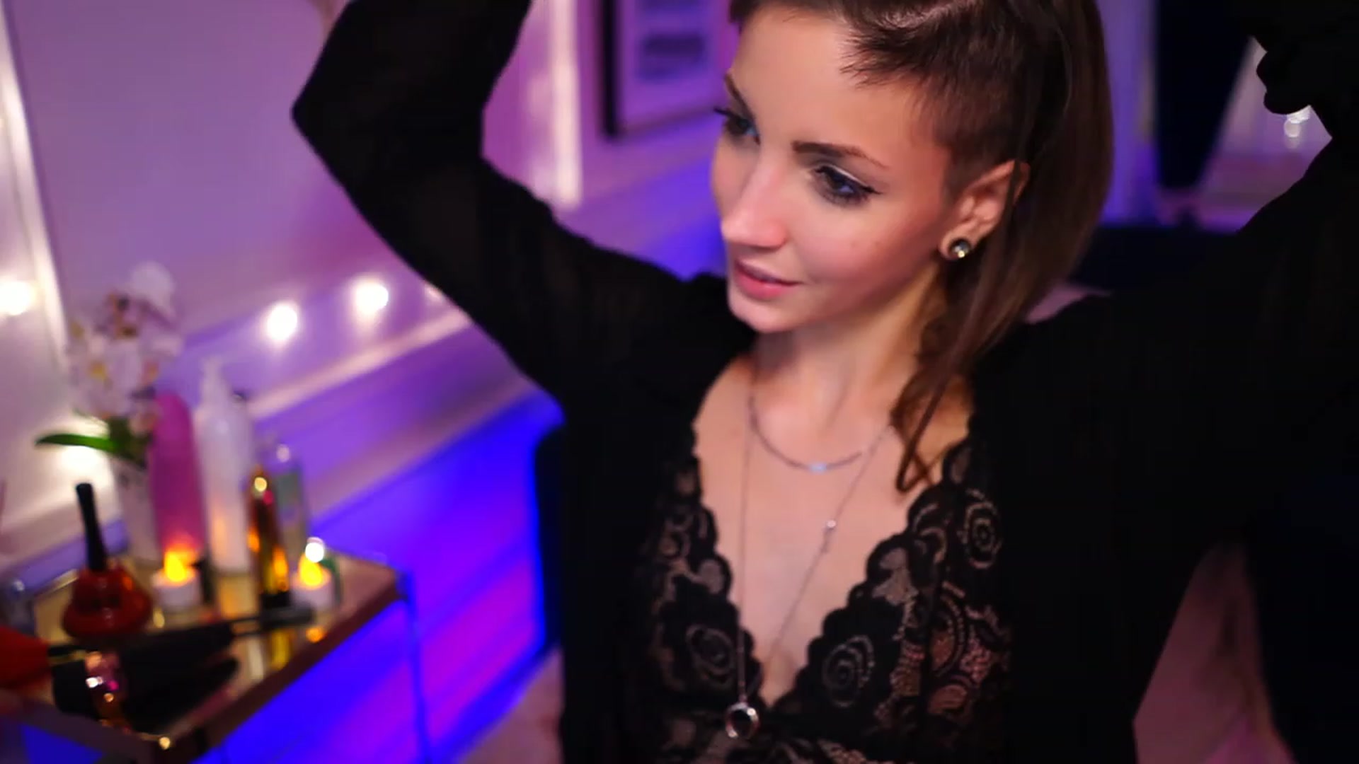 Gallery image thumbnail from Kend_dall's myfreecams stream on, 11/15/2022, 16:05 image 15 of 20