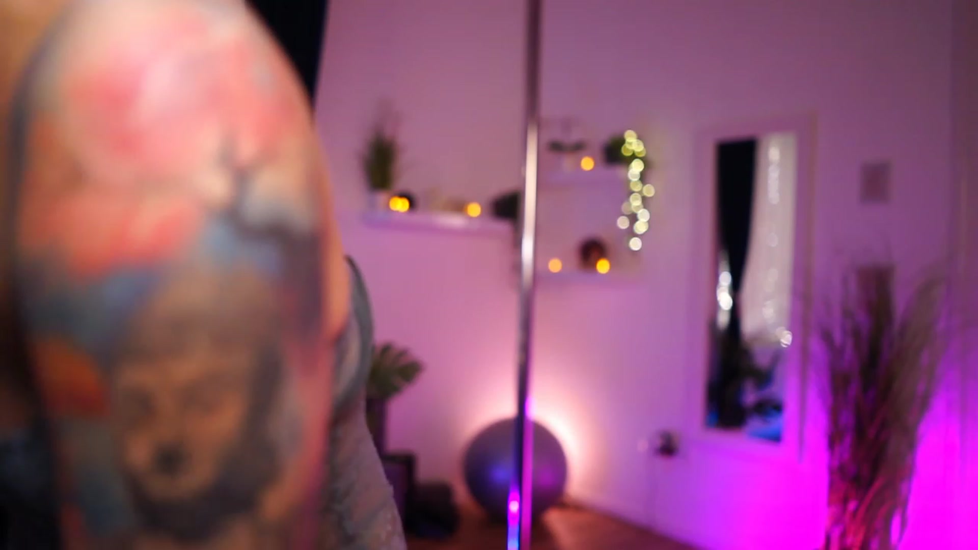 Gallery image thumbnail from Kend_dall's myfreecams stream on, 11/17/2022, 14:16 image 19 of 20