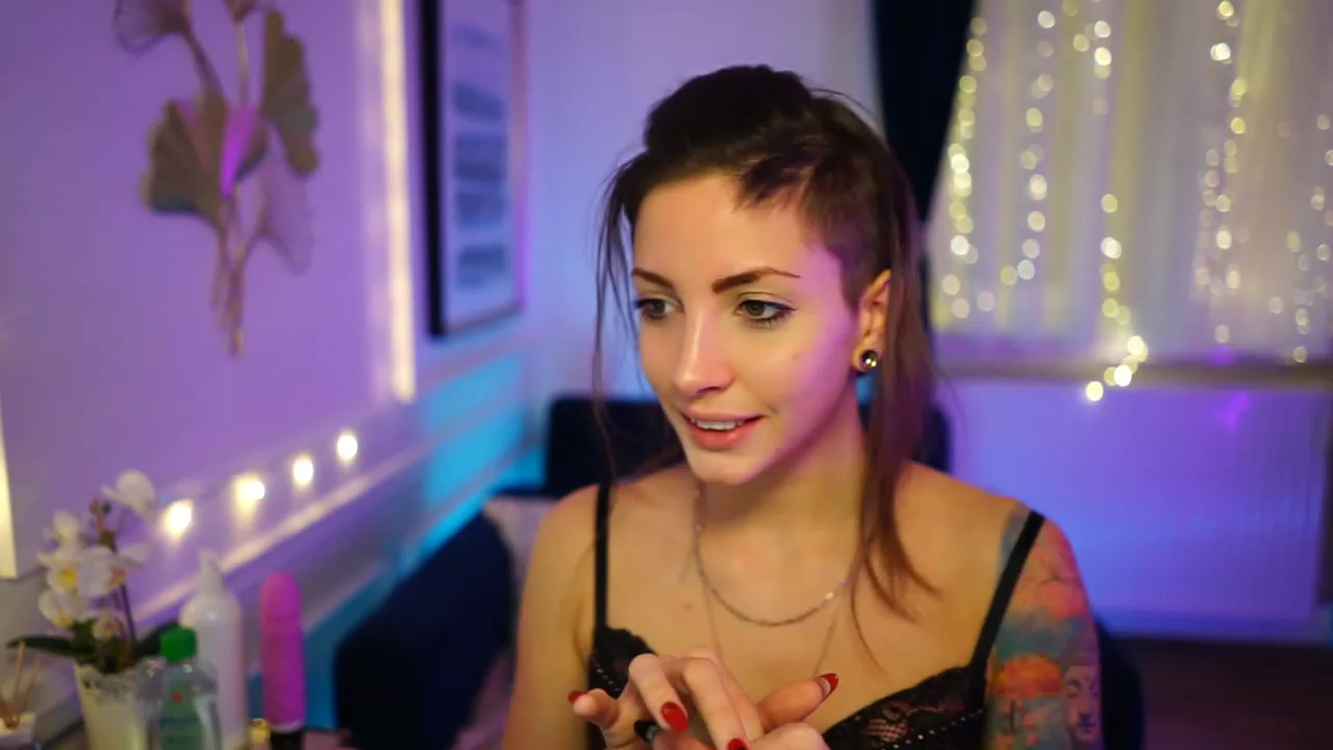 Gallery image thumbnail from Kend_dall's myfreecams stream on, 11/23/2022, 12:36 image 10 of 20