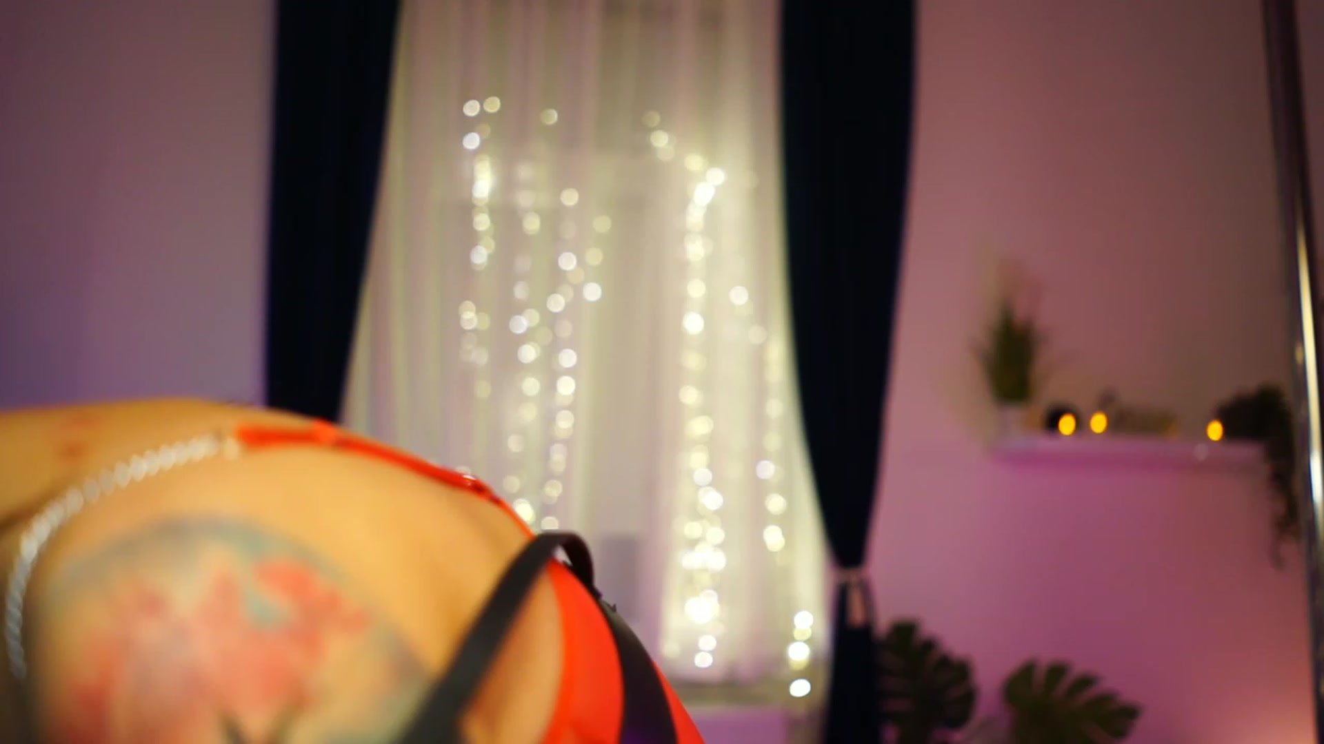 Gallery image thumbnail from Kend_dall's myfreecams stream on, 12/01/2022, 19:07 image 14 of 20