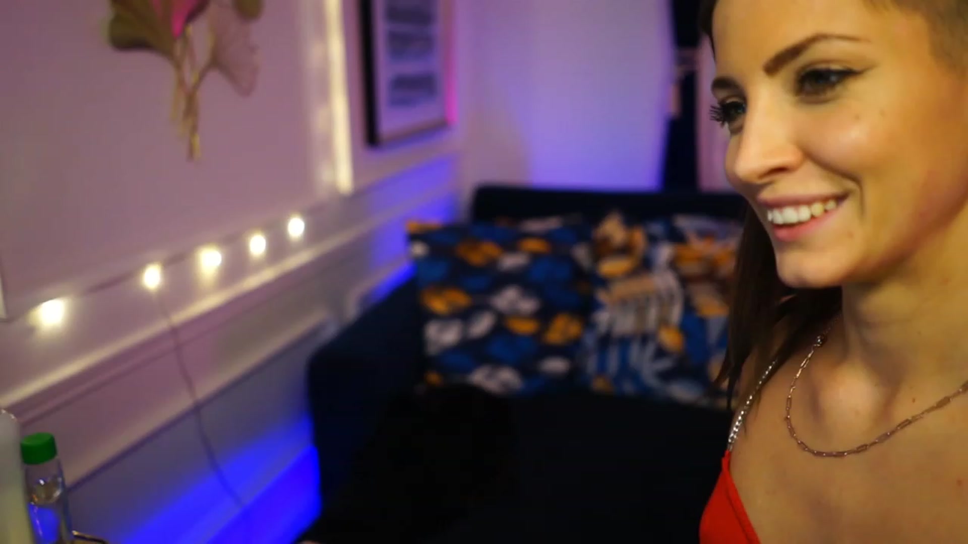 Gallery image thumbnail from Kend_dall's myfreecams stream on, 12/01/2022, 19:07 image 4 of 20