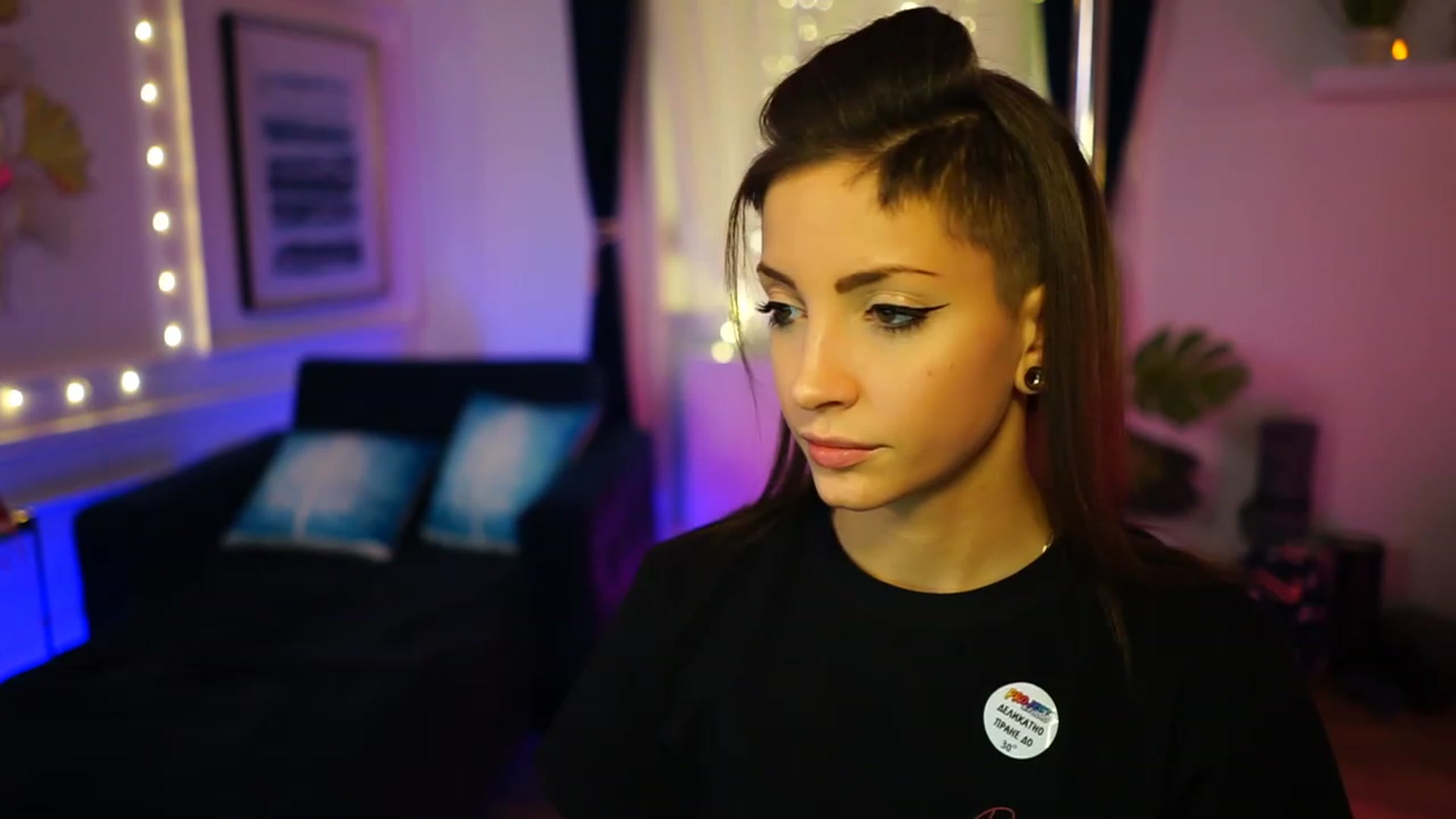 Gallery image thumbnail from Kend_dall's myfreecams stream on, 12/05/2022, 14:19 image 10 of 20