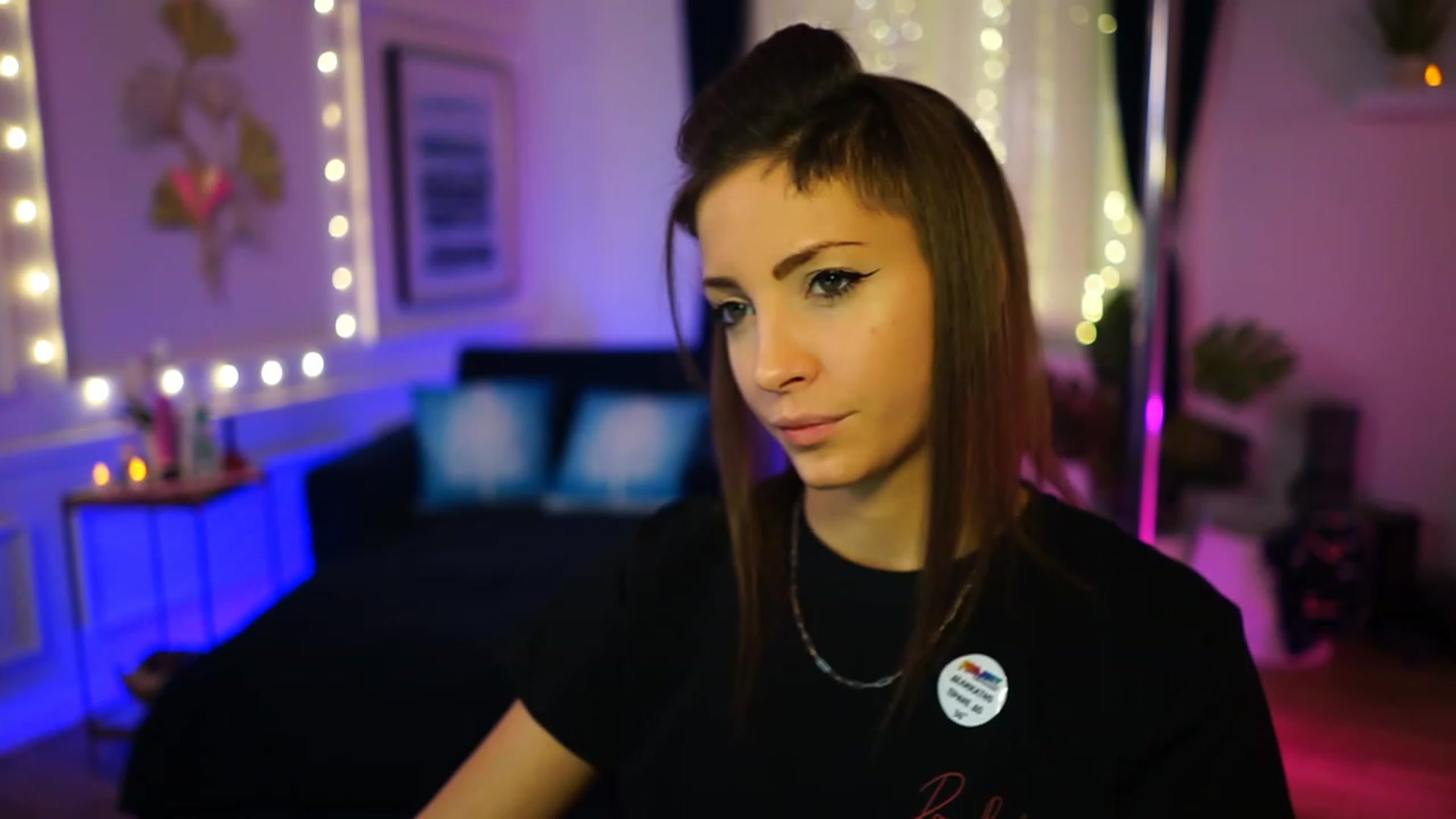 Gallery image thumbnail from Kend_dall's myfreecams stream on, 12/05/2022, 14:19 image 4 of 20