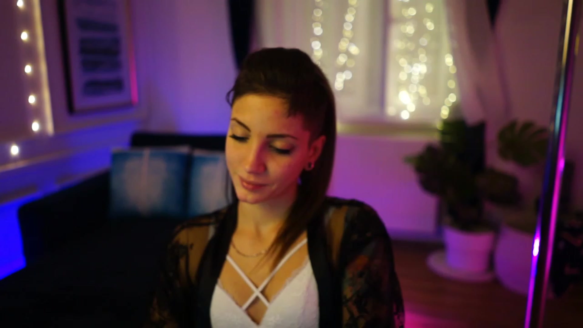 Gallery image thumbnail from Kend_dall's myfreecams stream on, 12/06/2022, 10:42 image 17 of 20