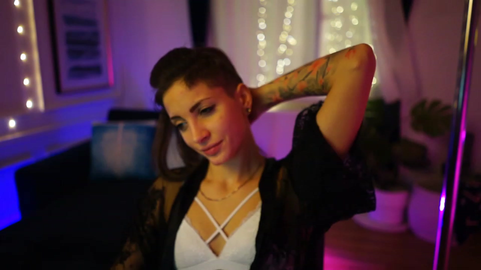 Gallery image thumbnail from Kend_dall's myfreecams stream on, 12/06/2022, 10:42 image 19 of 20