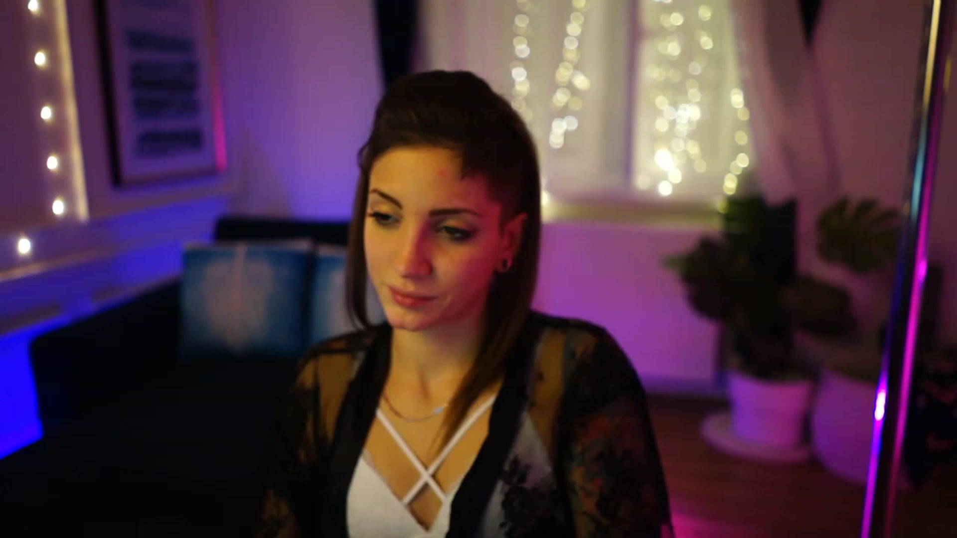 Gallery image thumbnail from Kend_dall's myfreecams stream on, 12/06/2022, 10:42 image 18 of 20