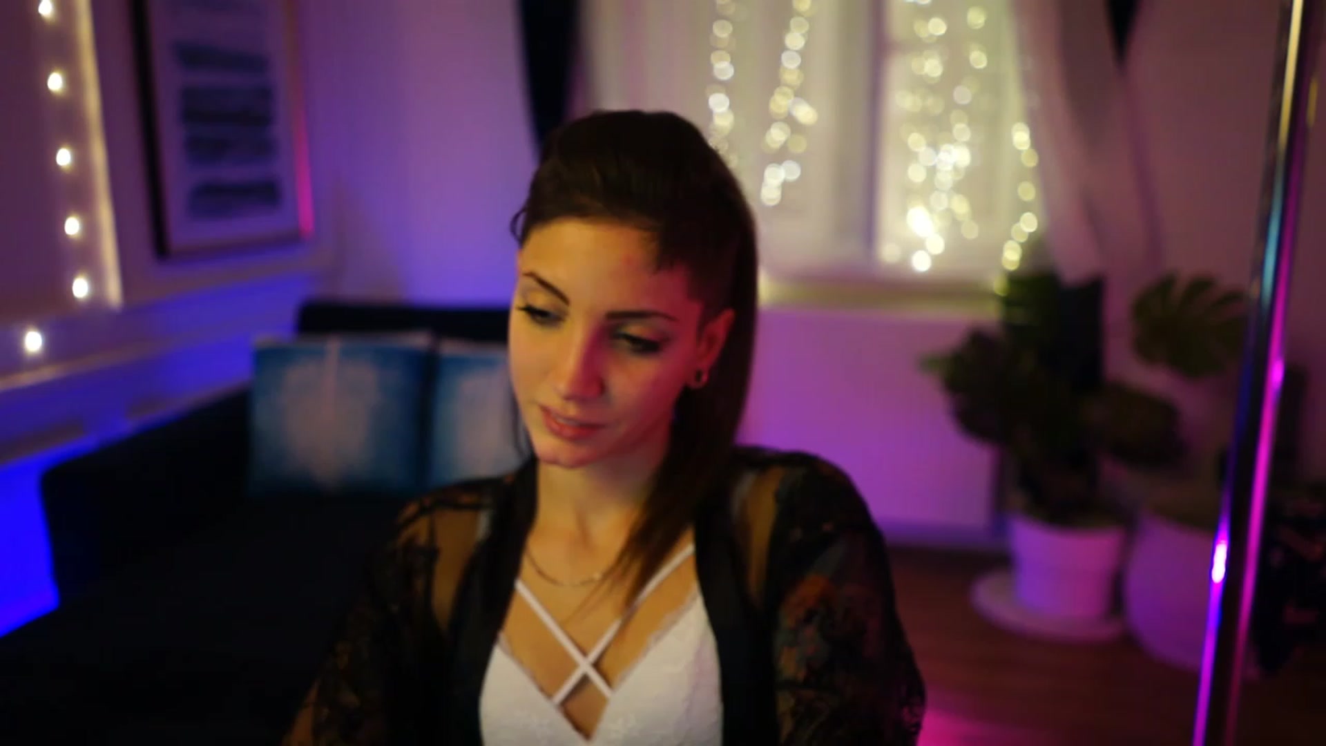 Gallery image thumbnail from Kend_dall's myfreecams stream on, 12/06/2022, 10:42 image 16 of 20