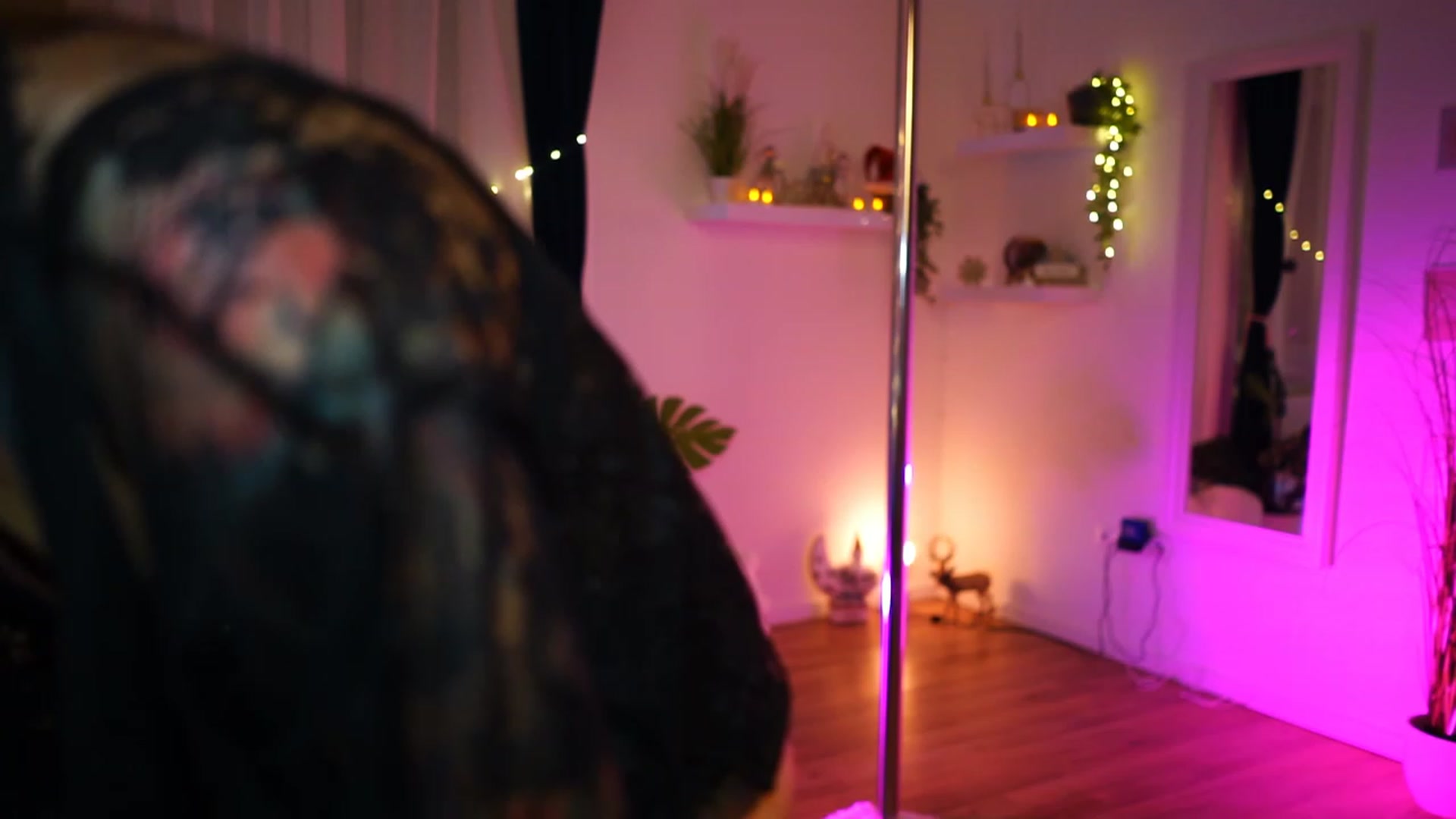 Gallery image thumbnail from Kend_dall's myfreecams stream on, 12/08/2022, 18:34 image 2 of 20