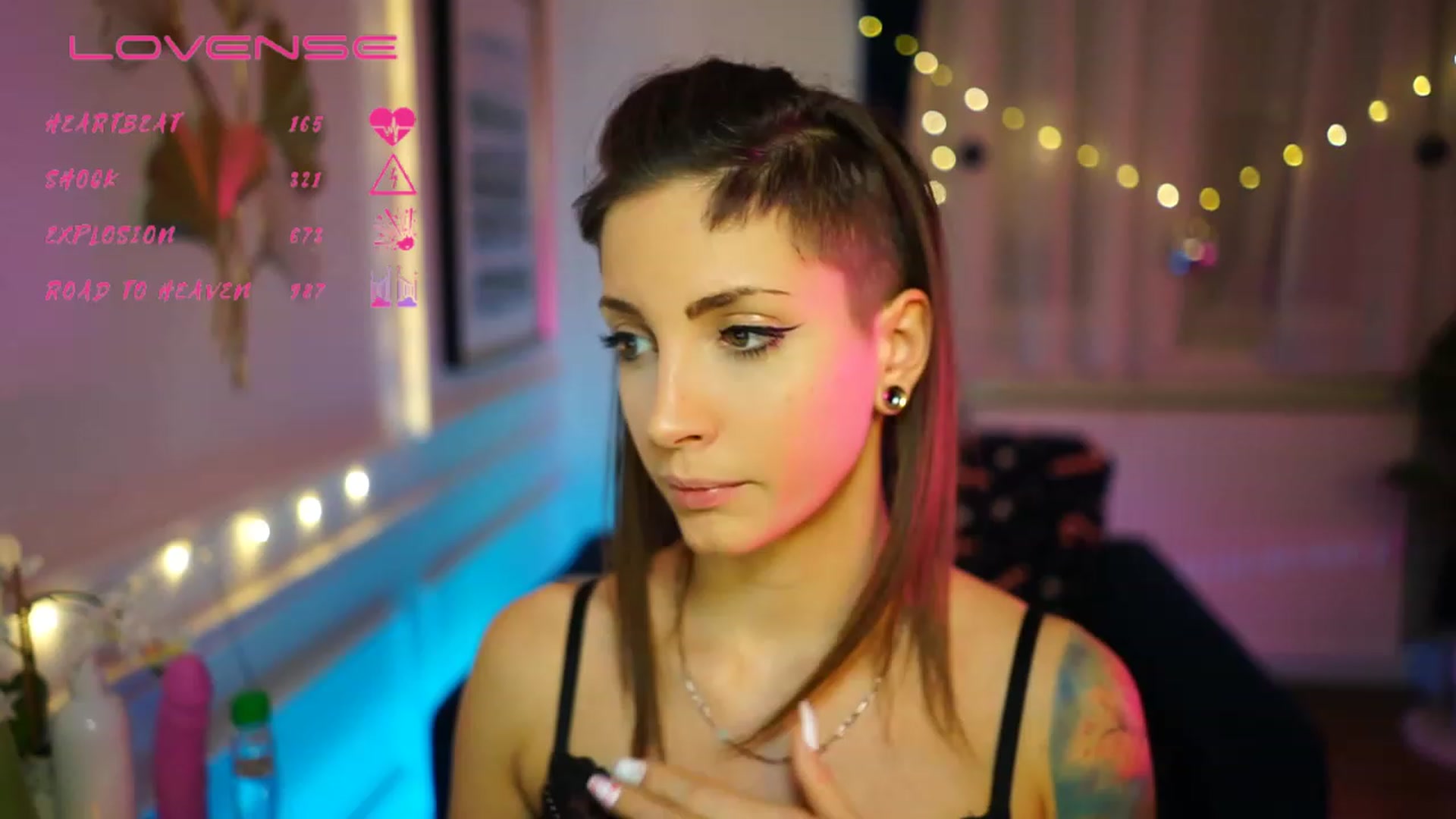 Gallery image thumbnail from Kend_dall's myfreecams stream on, 12/08/2022, 19:50 image 15 of 20