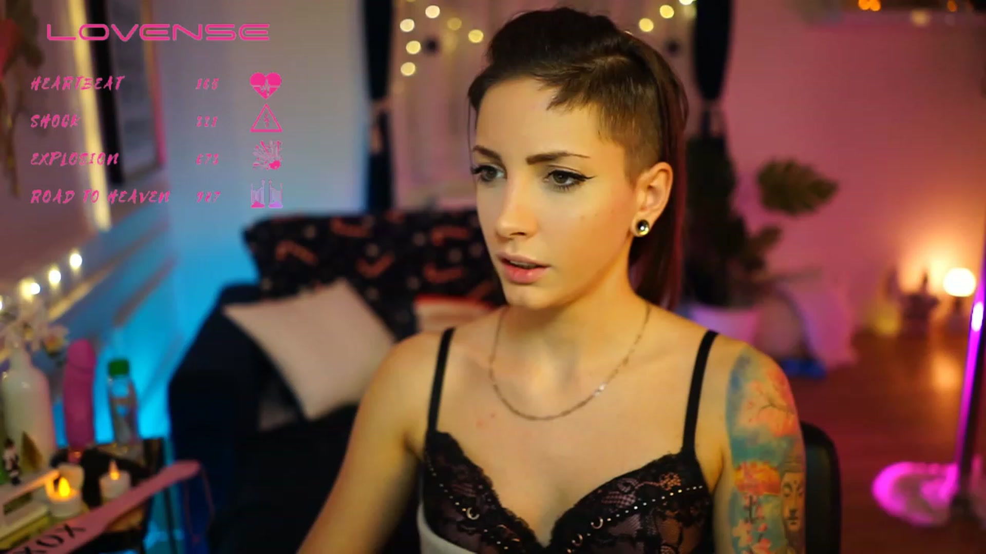 Gallery image thumbnail from Kend_dall's myfreecams stream on, 12/08/2022, 19:50 image 1 of 20