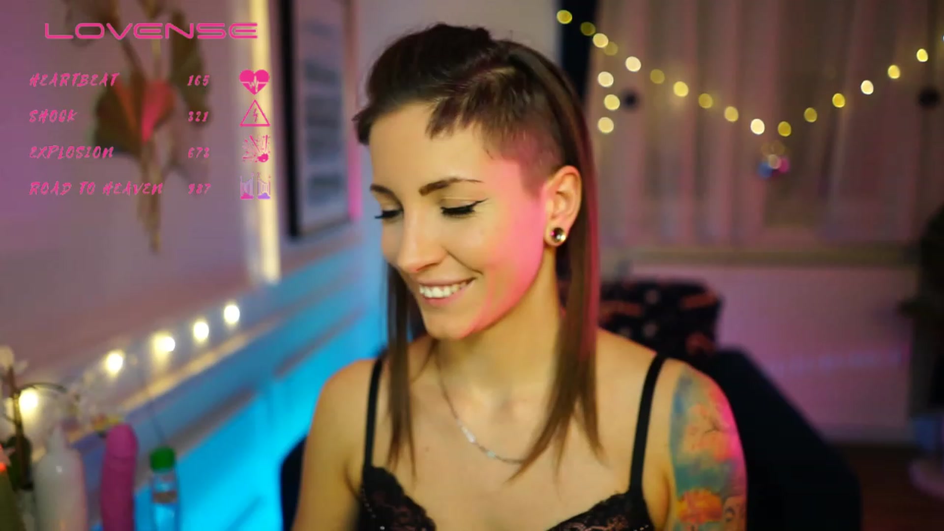 Gallery image thumbnail from Kend_dall's myfreecams stream on, 12/08/2022, 19:50 image 14 of 20