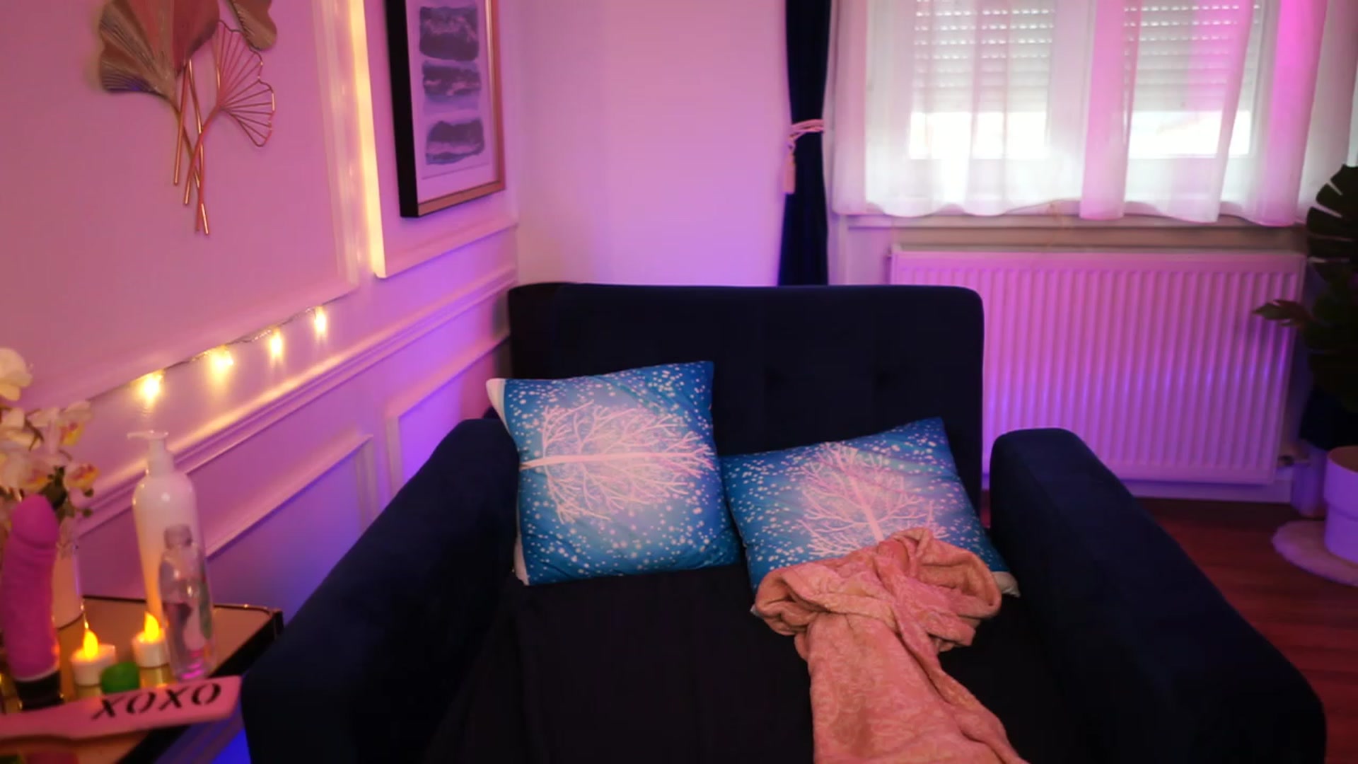 Gallery image thumbnail from Kend_dall's myfreecams stream on, 12/21/2022, 11:32 image 20 of 20