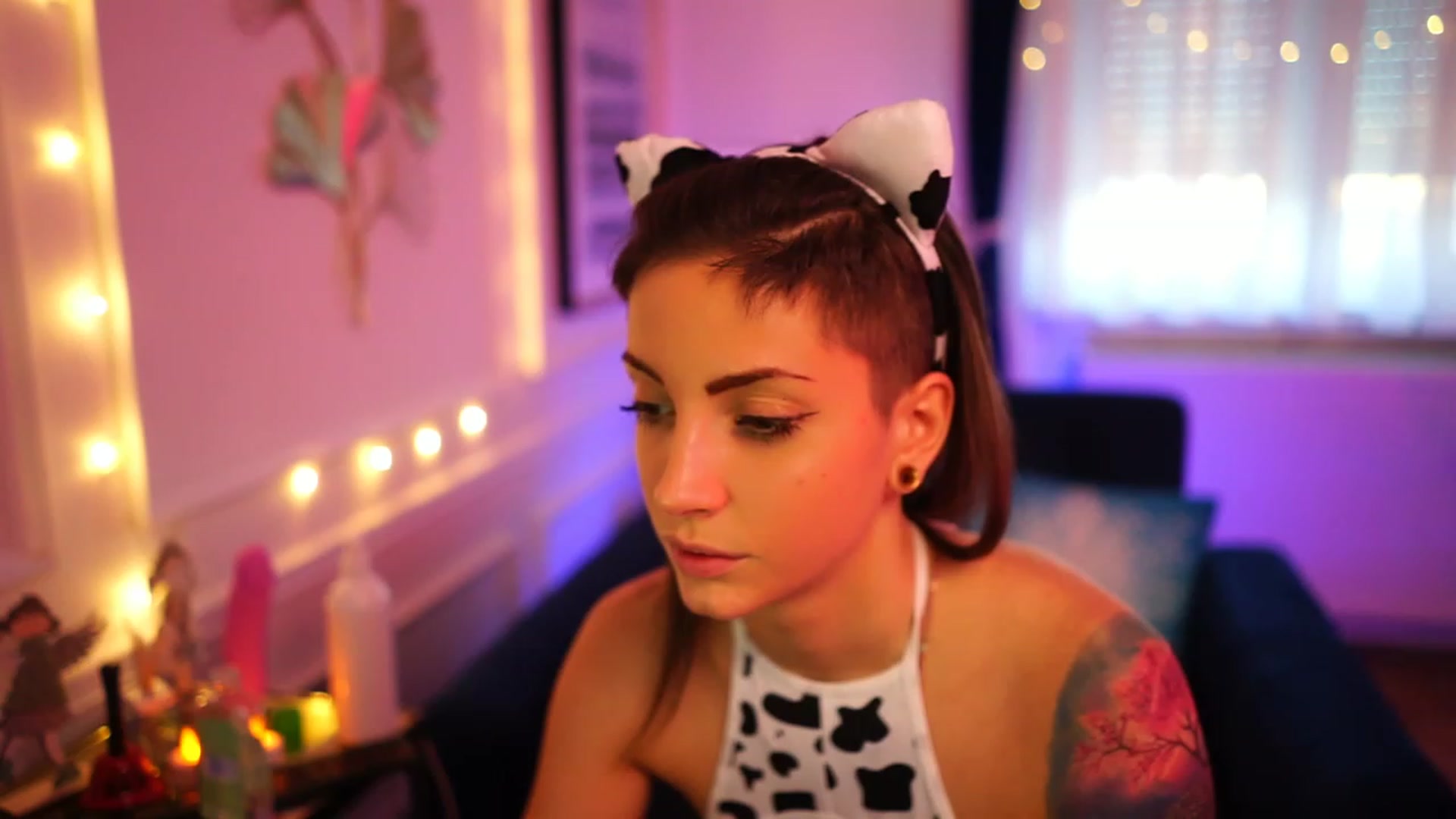 Gallery image thumbnail from Kend_dall's myfreecams stream on, 12/27/2022, 07:40 image 19 of 20