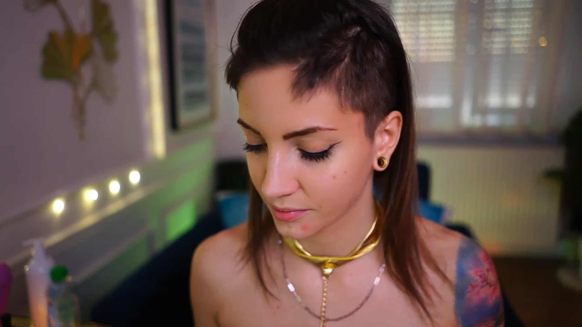 Gallery image thumbnail from Kend_dall's myfreecams stream on, 12/29/2022, 14:41 image 20 of 20