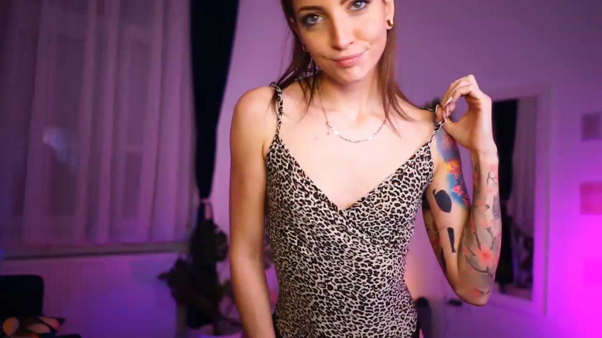 Gallery image thumbnail from Kend_dall's myfreecams stream on, 01/02/2023, 19:41 image 15 of 20