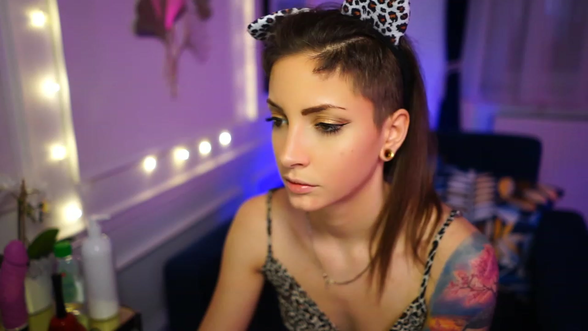 Gallery image thumbnail from Kend_dall's myfreecams stream on, 01/02/2023, 19:41 image 14 of 20