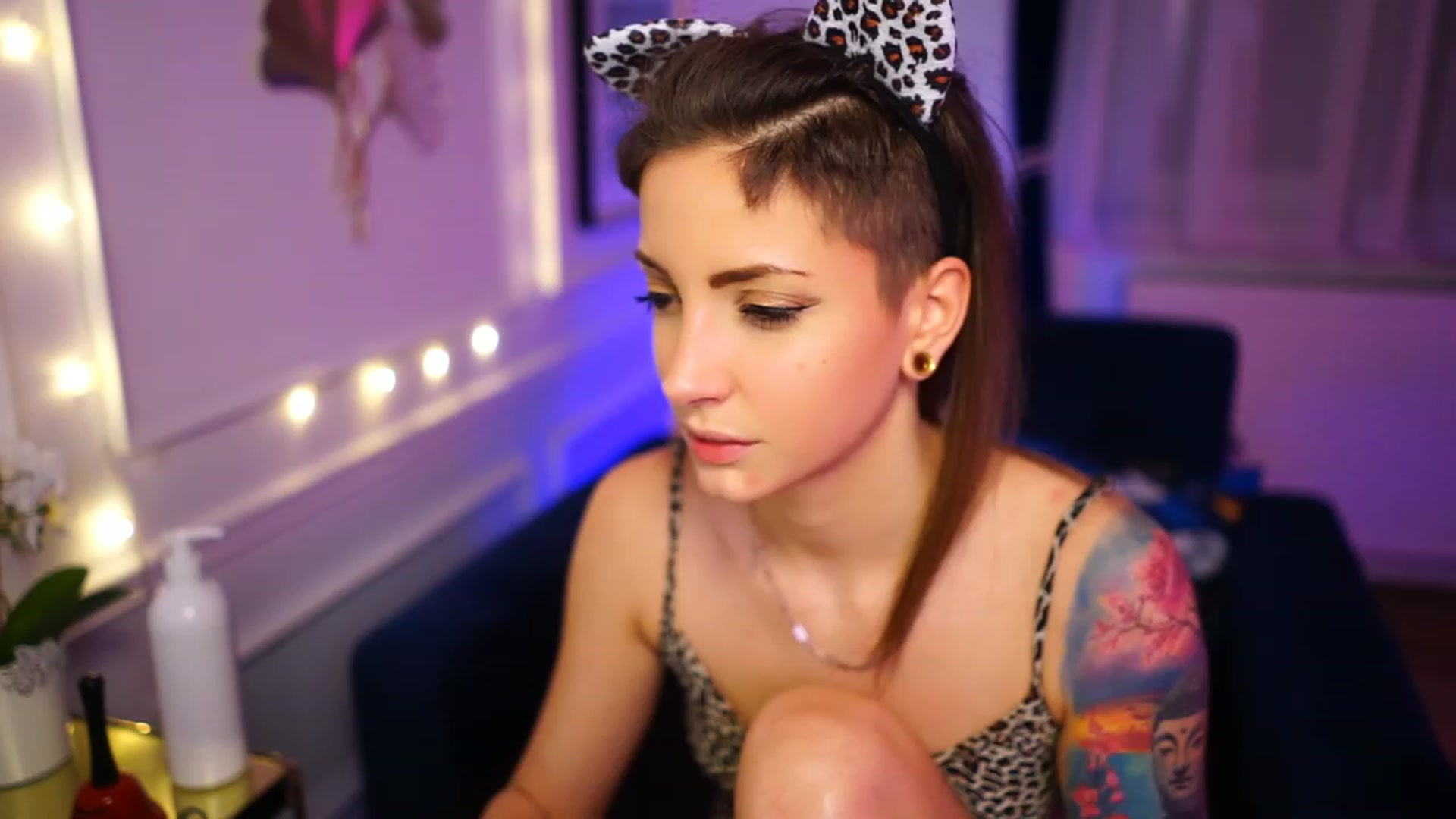 Gallery image thumbnail from Kend_dall's myfreecams stream on, 01/02/2023, 22:50 image 16 of 20
