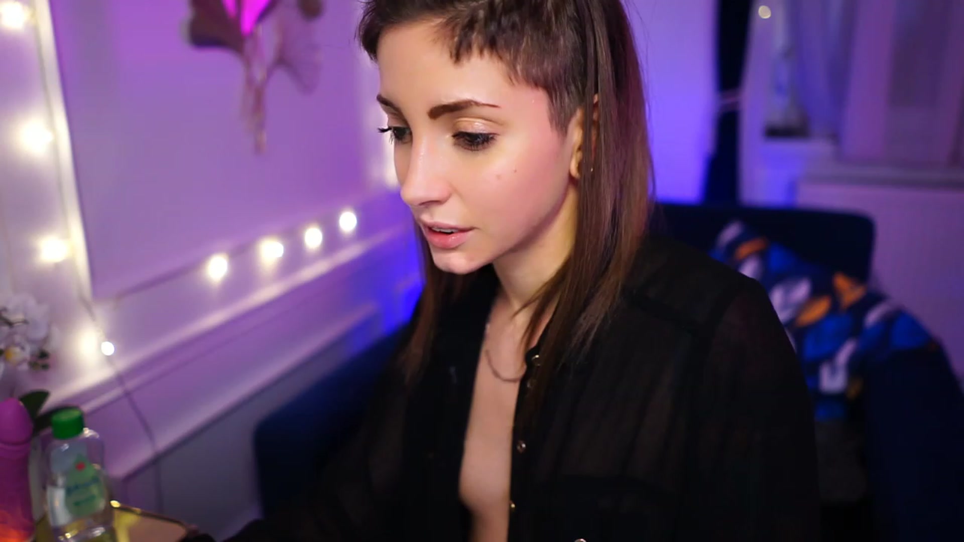 Gallery image thumbnail from Kend_dall's myfreecams stream on, 01/03/2023, 22:09 image 14 of 20
