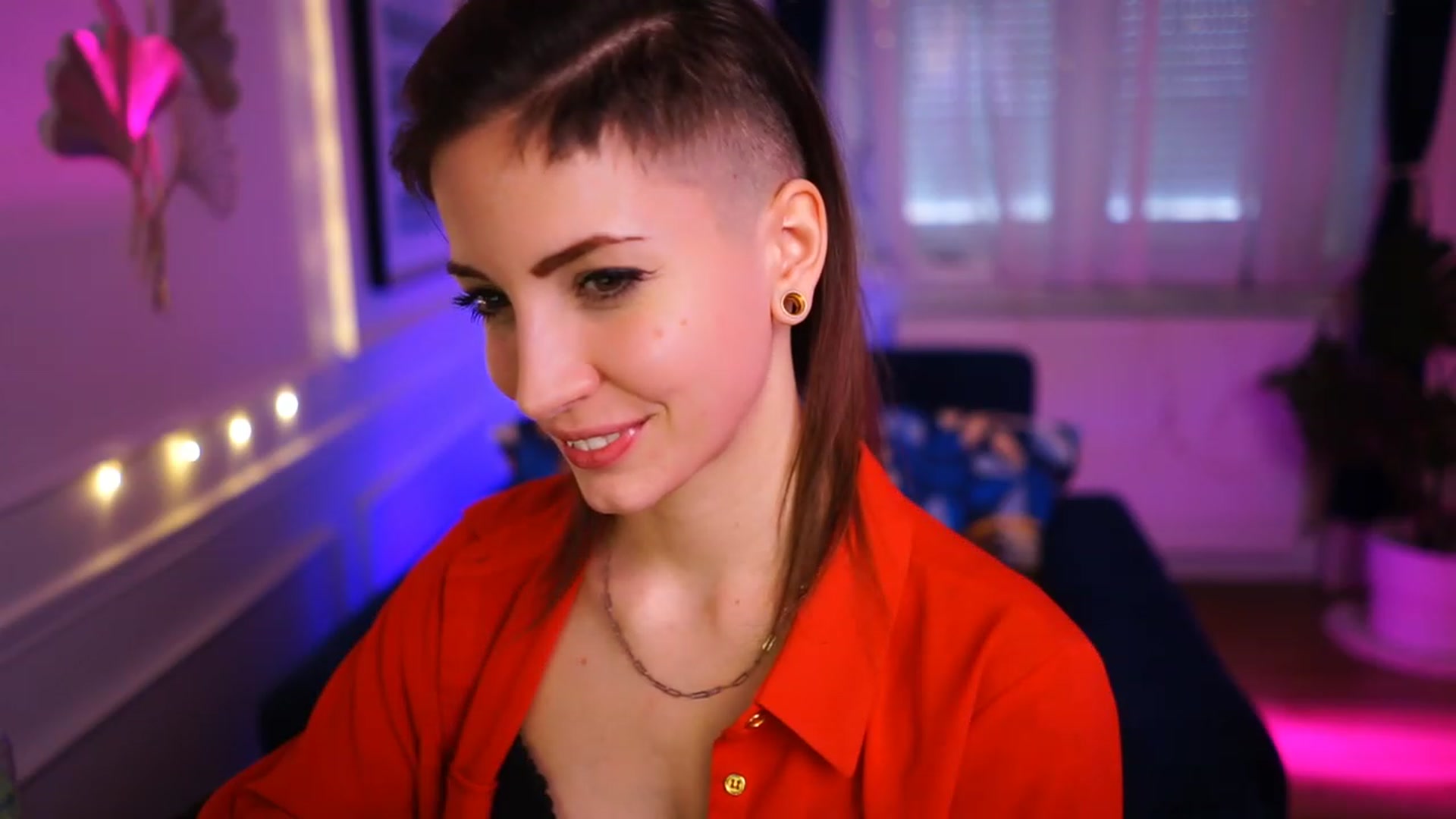 Gallery image thumbnail from Kend_dall's myfreecams stream on, 01/19/2023, 13:27 image 3 of 20