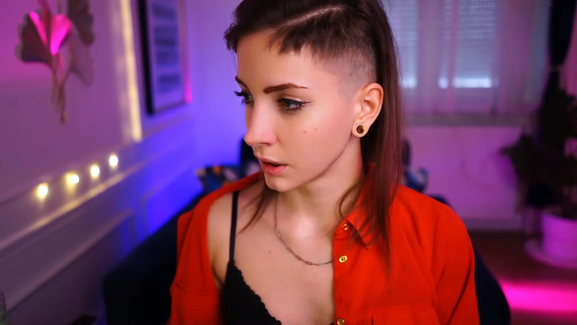 Gallery image thumbnail from Kend_dall's myfreecams stream on, 01/19/2023, 13:27 image 1 of 20