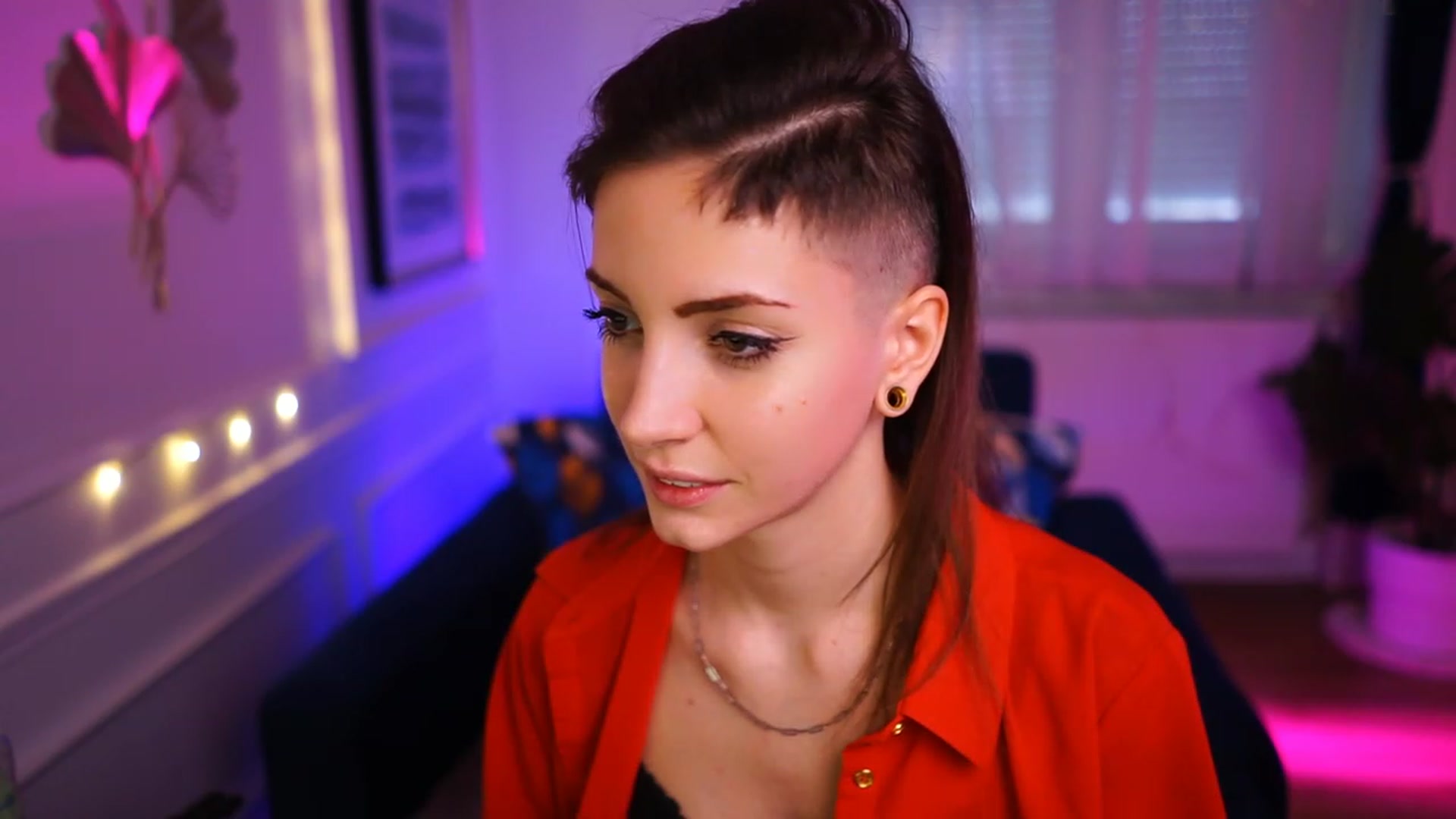 Gallery image thumbnail from Kend_dall's myfreecams stream on, 01/19/2023, 13:27 image 4 of 20