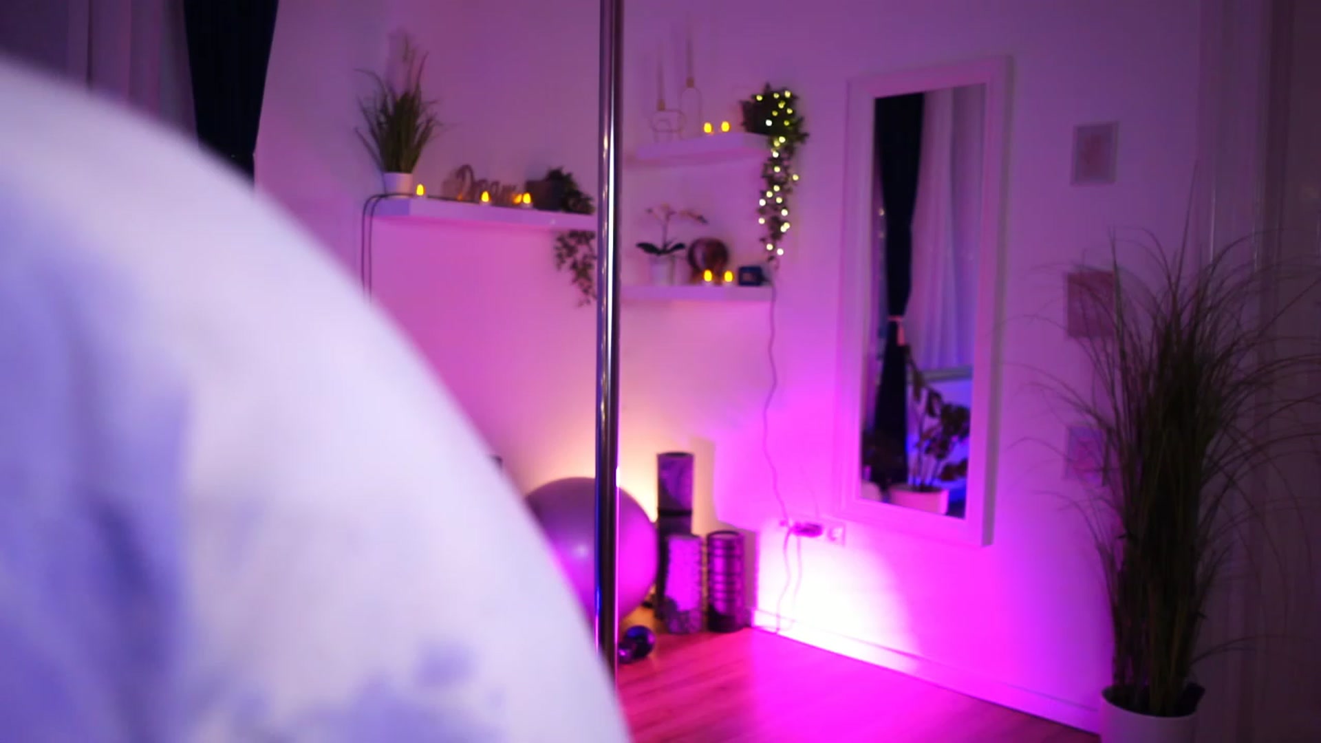 Gallery image thumbnail from Kend_dall's myfreecams stream on, 01/20/2023, 07:08 image 5 of 20