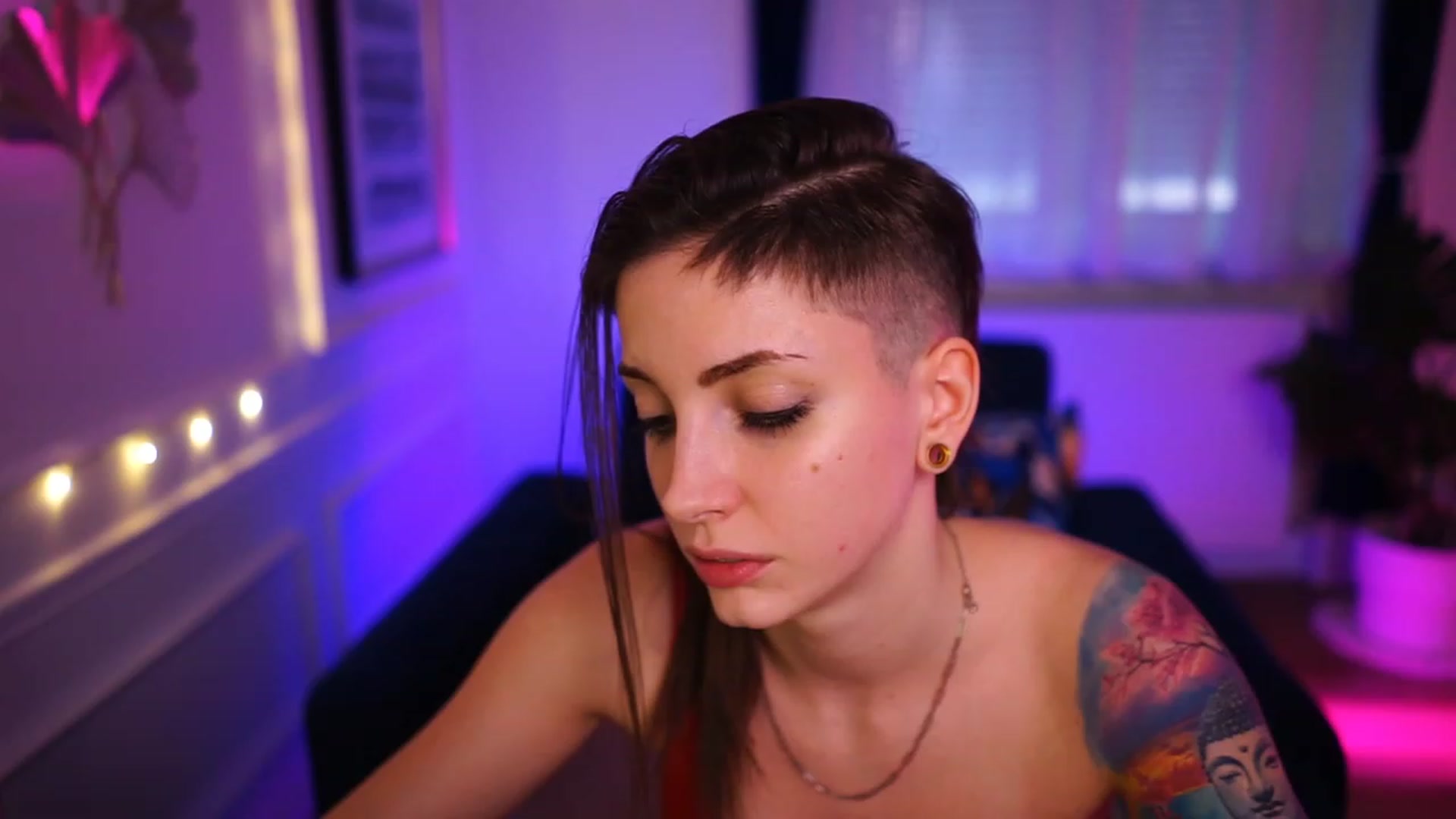 Gallery image thumbnail from Kend_dall's myfreecams stream on, 01/20/2023, 09:11 image 5 of 20