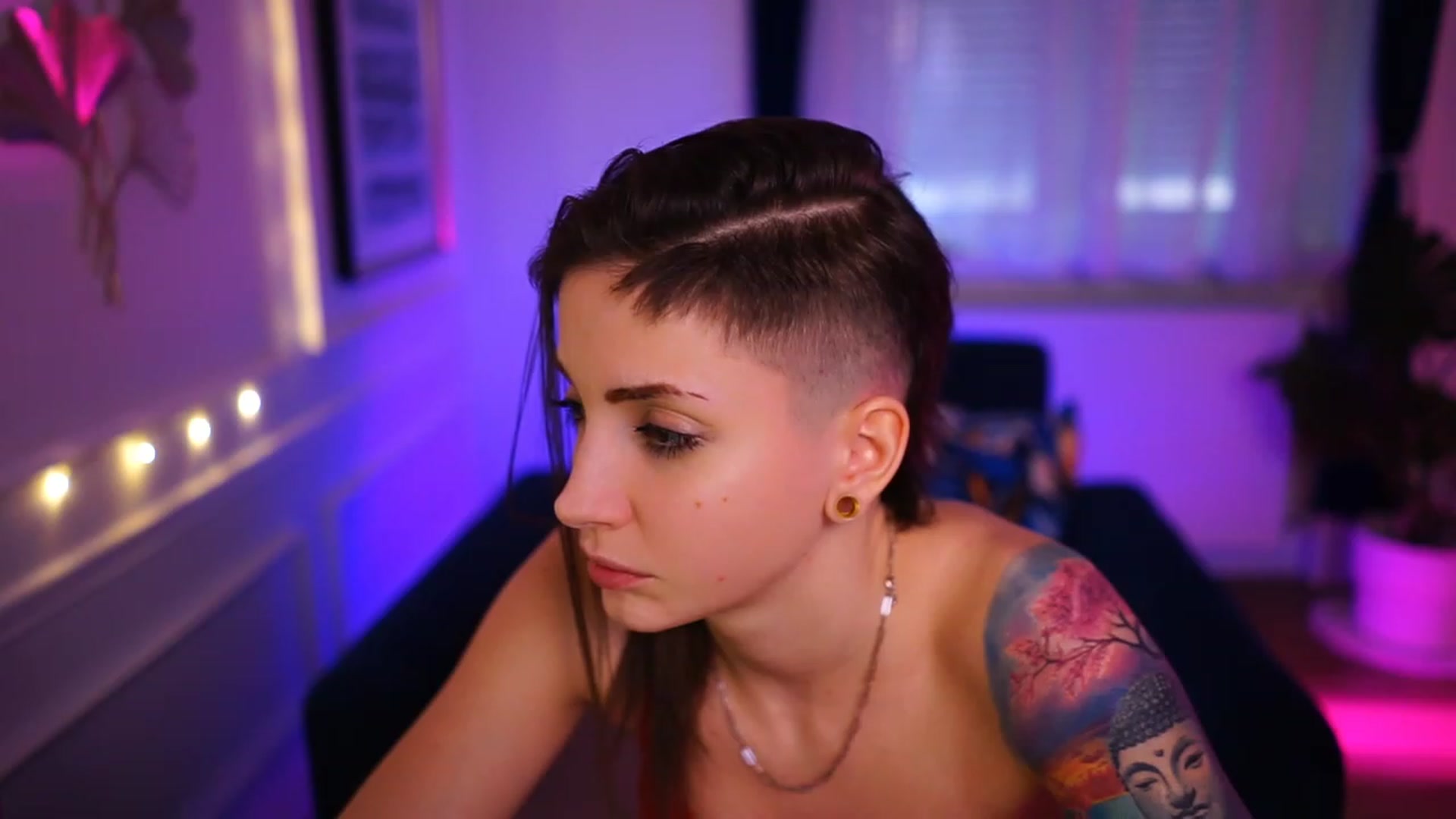 Gallery image thumbnail from Kend_dall's myfreecams stream on, 01/20/2023, 09:11 image 6 of 20