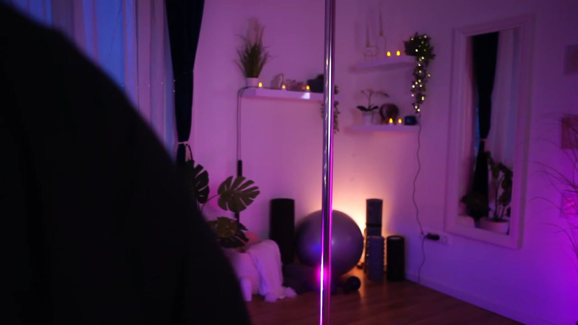 Gallery image thumbnail from Kend_dall's myfreecams stream on, 01/21/2023, 07:01 image 7 of 20