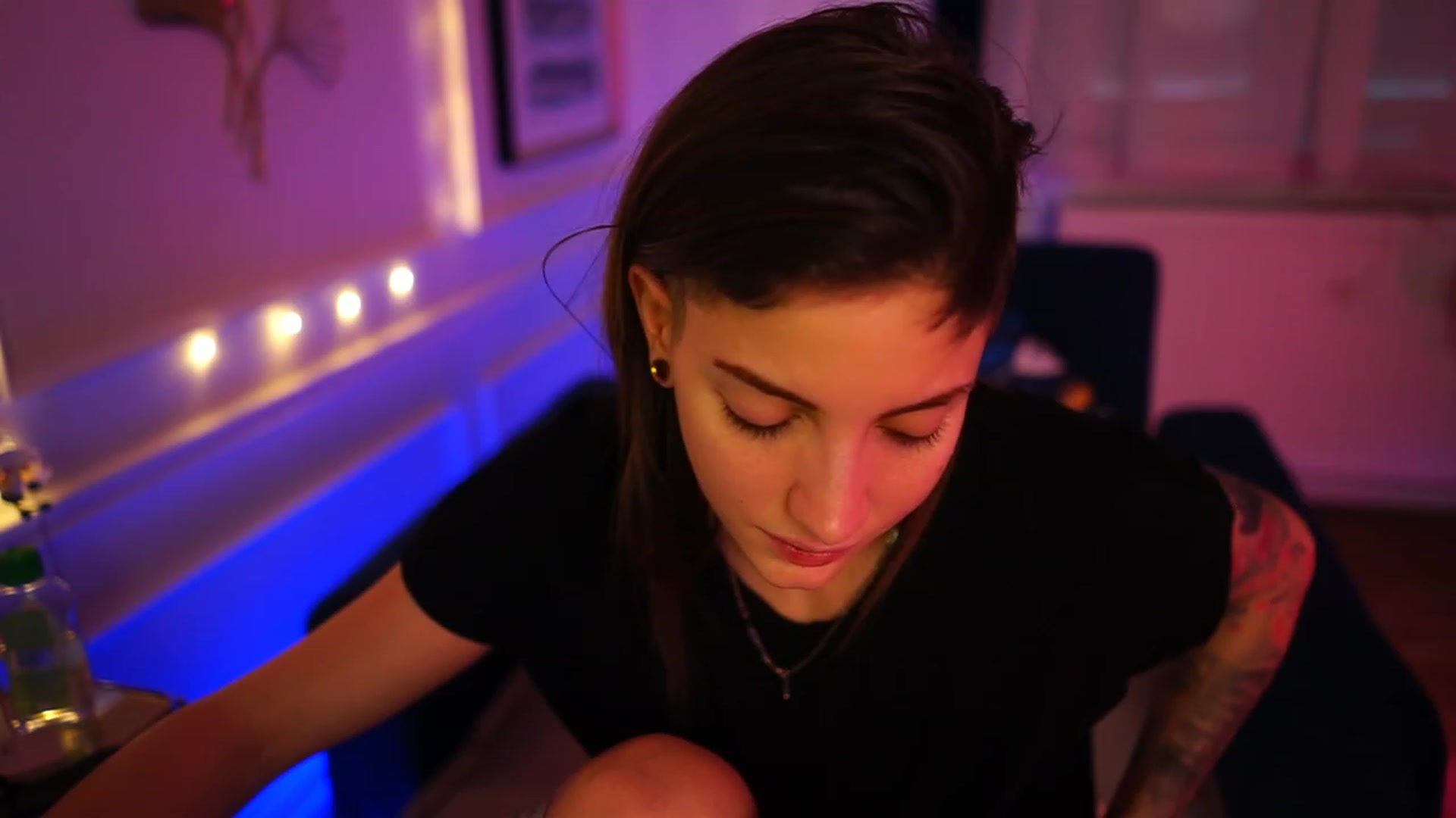 Gallery image thumbnail from Kend_dall's myfreecams stream on, 01/21/2023, 07:01 image 19 of 20