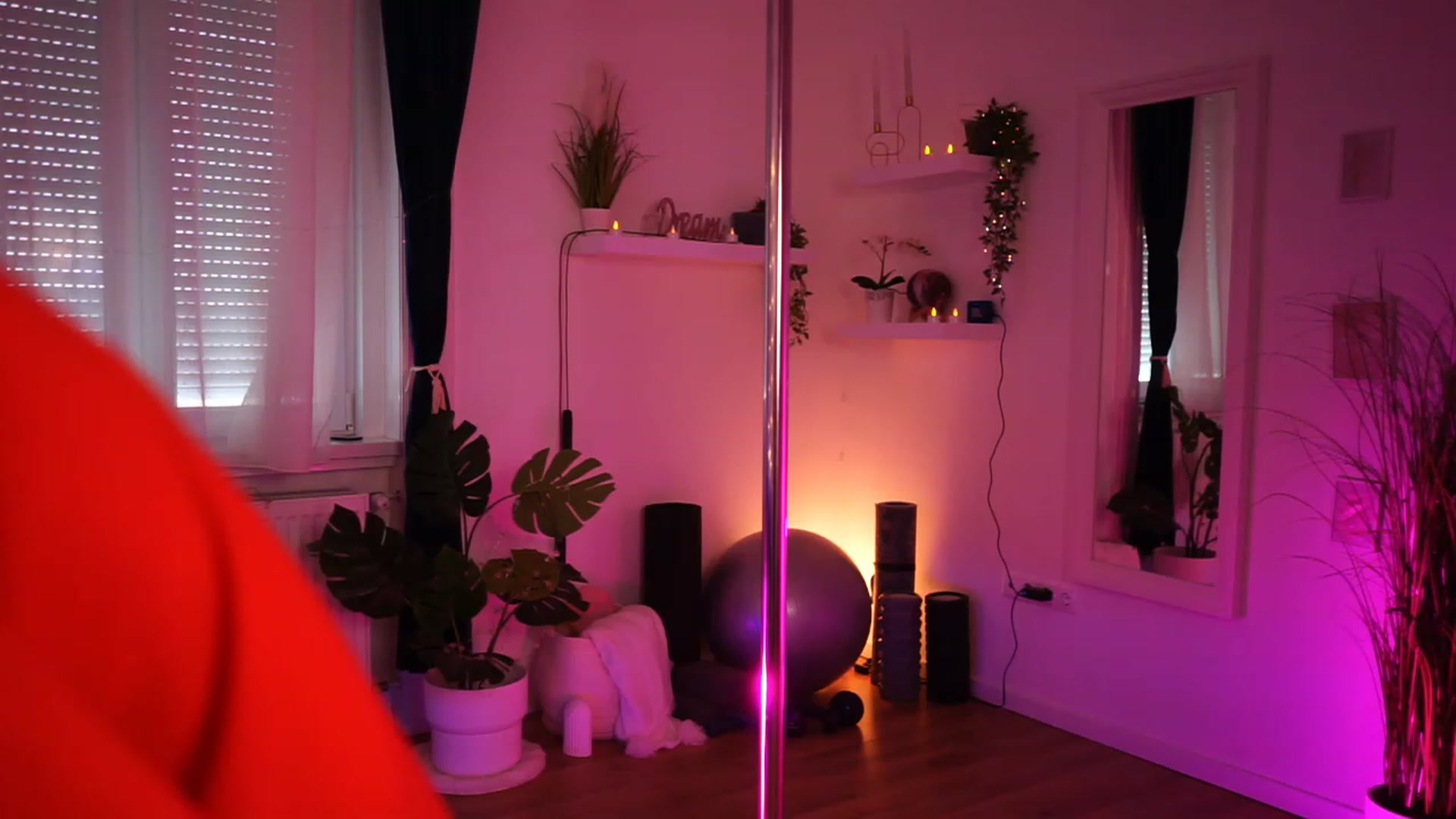 Gallery image thumbnail from Kend_dall's myfreecams stream on, 01/21/2023, 10:04 image 10 of 20