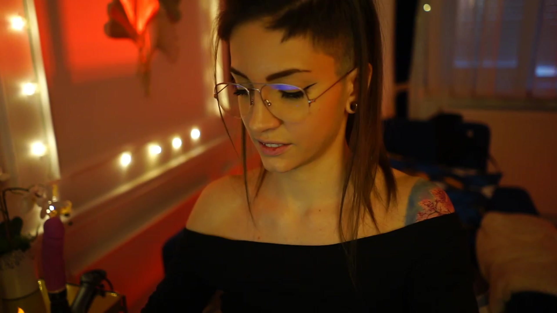 Gallery image thumbnail from Kend_dall's myfreecams stream on, 01/22/2023, 14:43 image 9 of 20