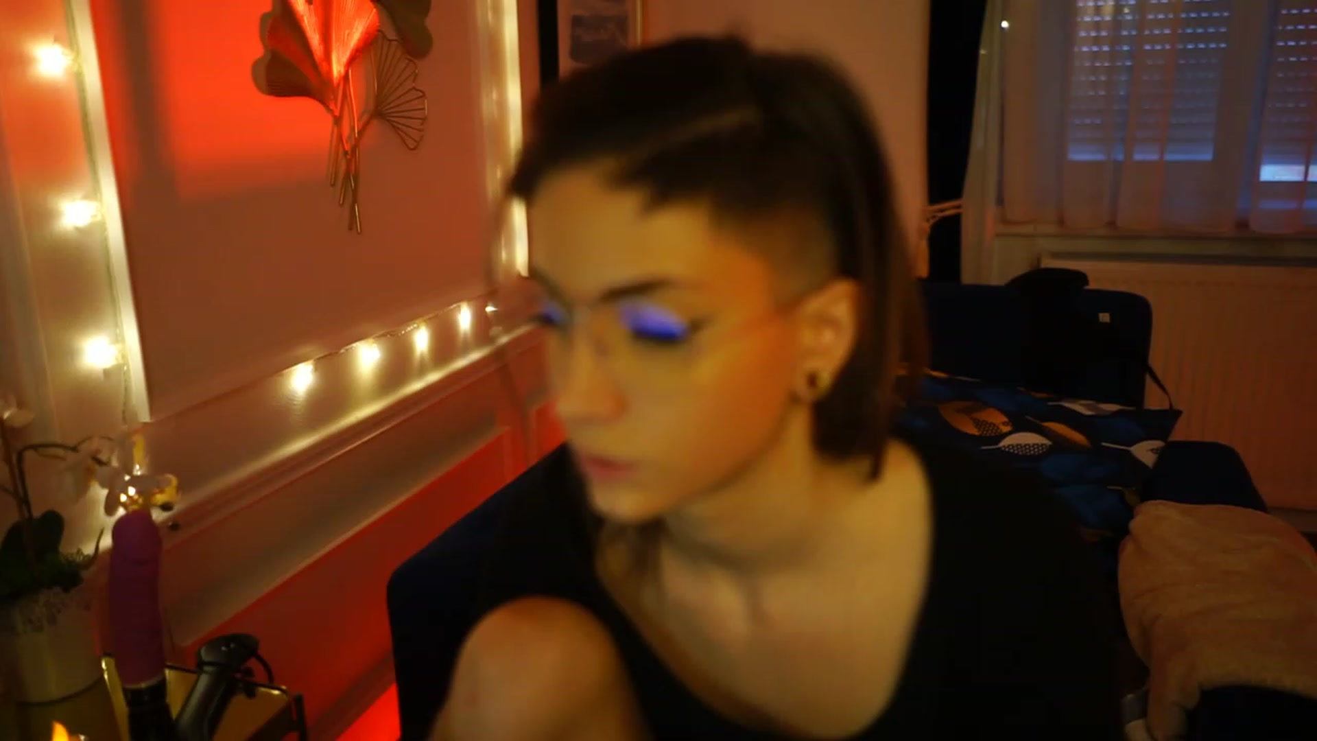 Gallery image thumbnail from Kend_dall's myfreecams stream on, 01/22/2023, 14:43 image 4 of 20