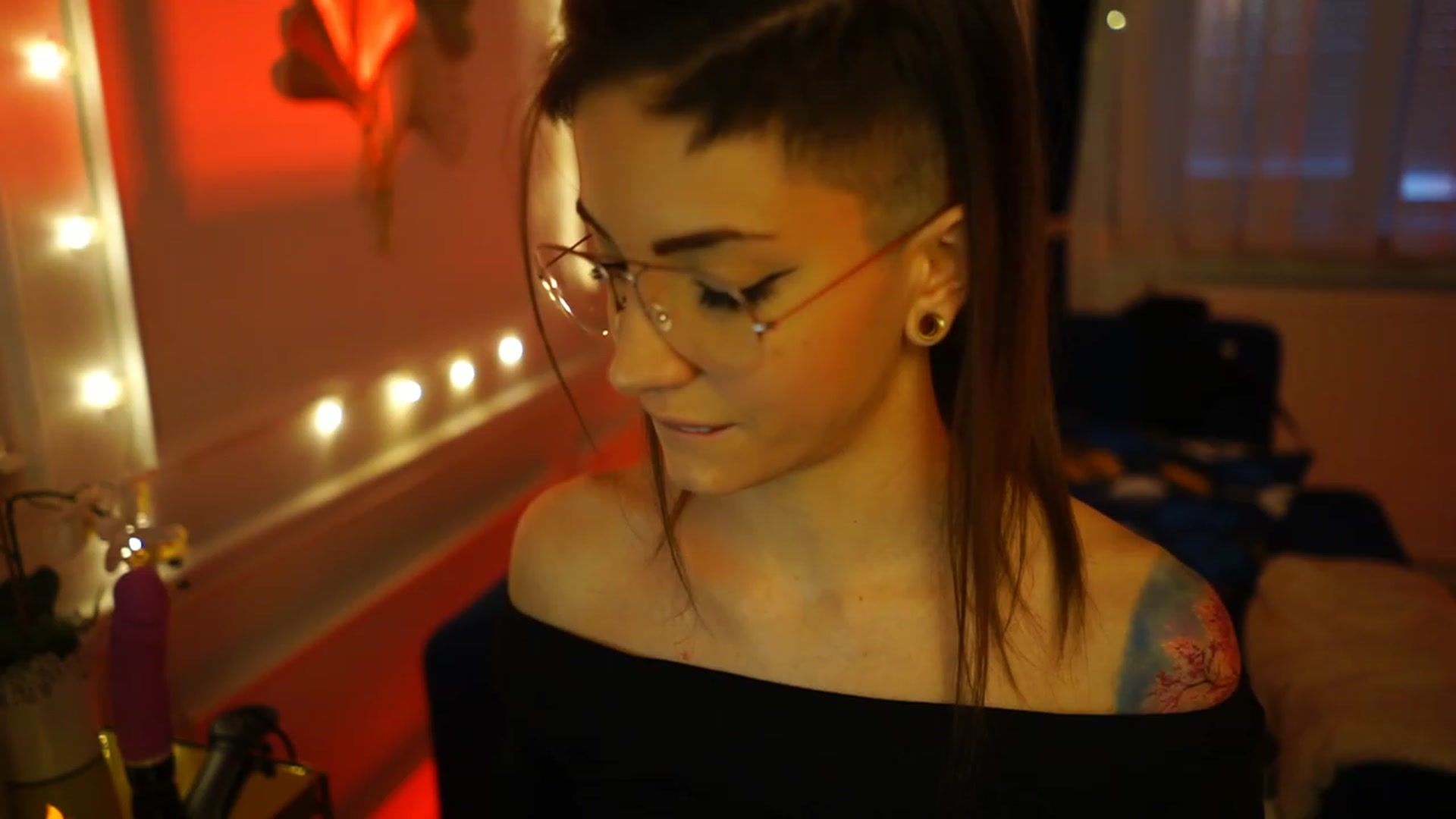 Gallery image thumbnail from Kend_dall's myfreecams stream on, 01/22/2023, 14:43 image 7 of 20