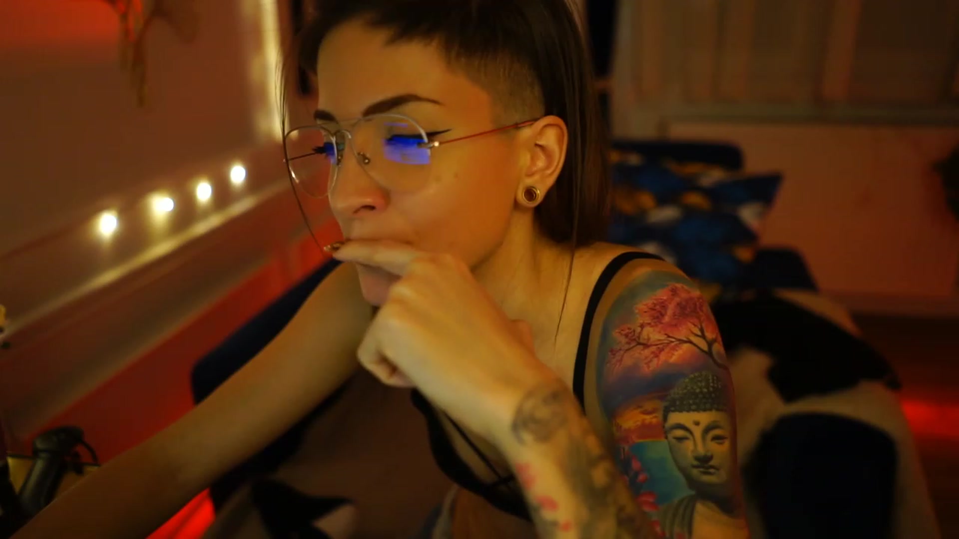 Gallery image thumbnail from Kend_dall's myfreecams stream on, 01/22/2023, 16:20 image 17 of 20