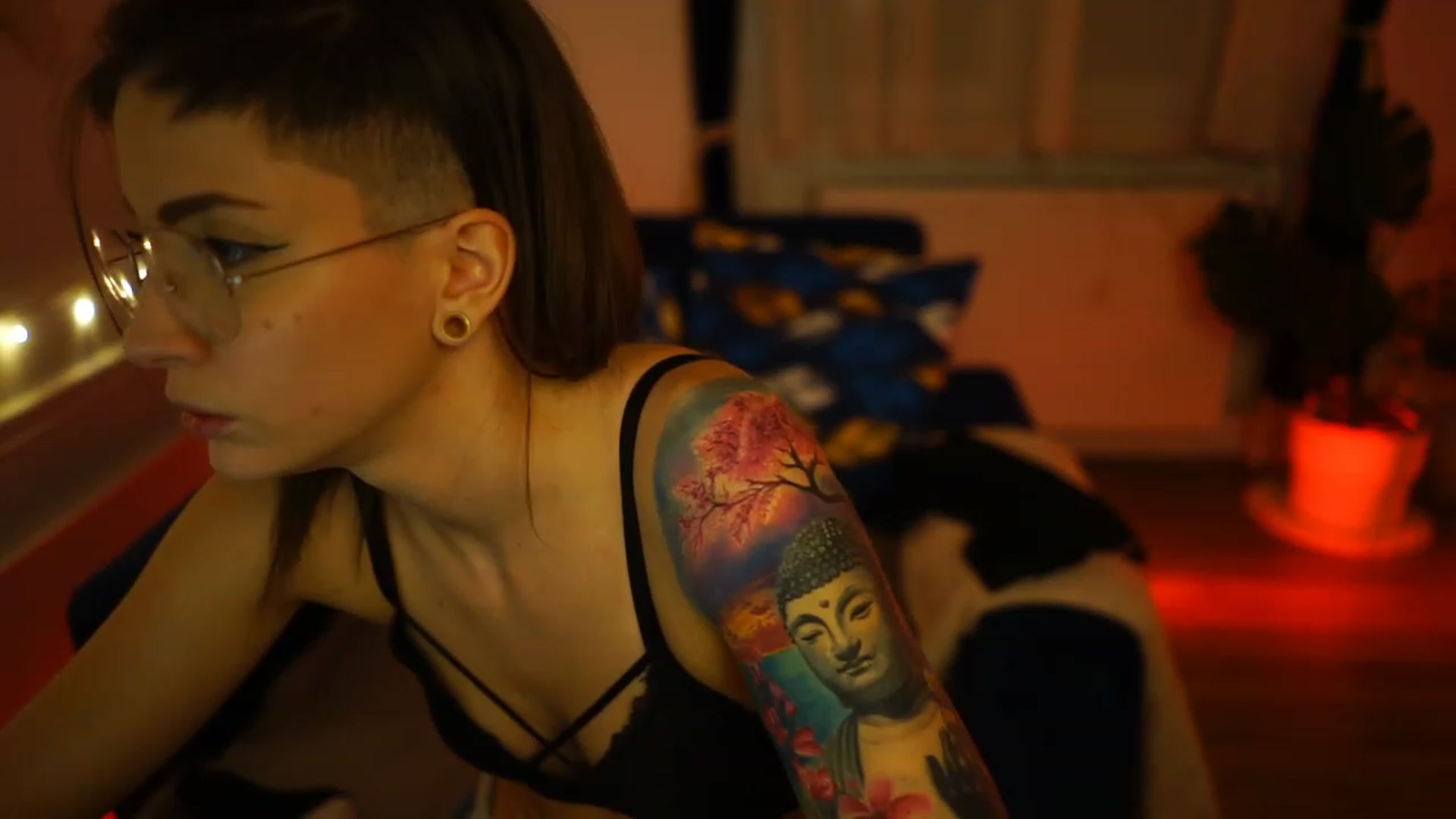 Gallery image thumbnail from Kend_dall's myfreecams stream on, 01/22/2023, 16:20 image 16 of 20