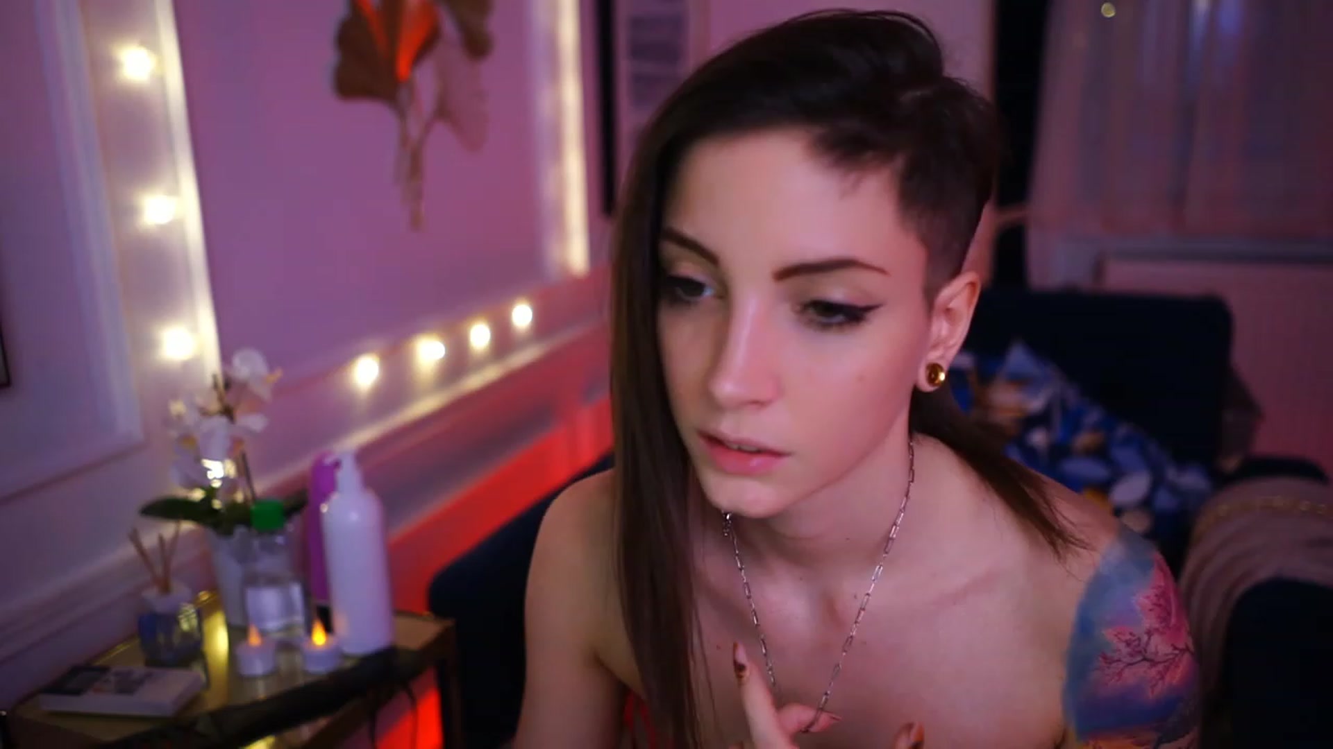 Gallery image thumbnail from Kend_dall's myfreecams stream on, 01/26/2023, 16:20 image 7 of 20