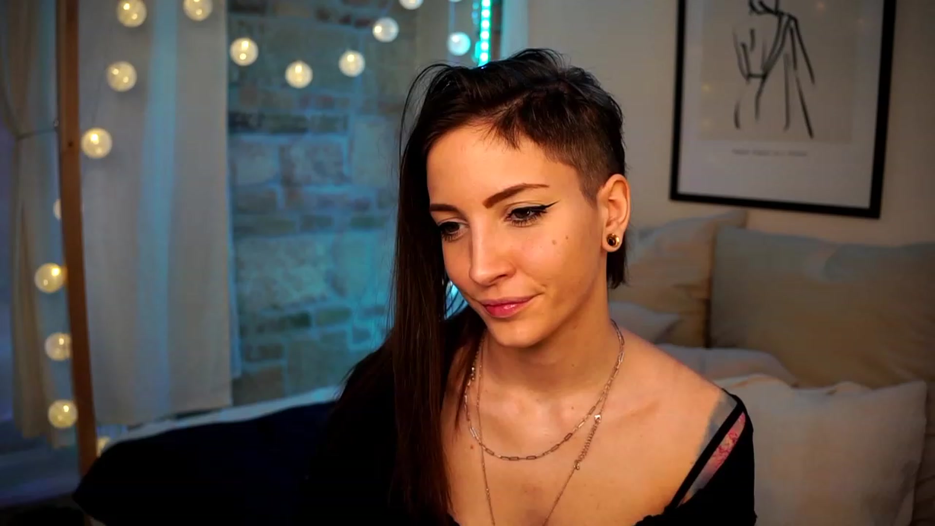 Gallery image thumbnail from Kend_dall's myfreecams stream on, 01/29/2023, 13:21 image 13 of 20