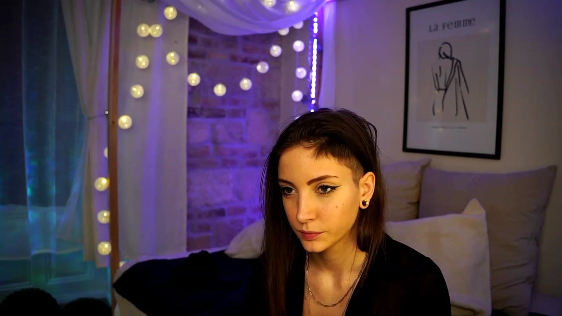 Gallery image thumbnail from Kend_dall's myfreecams stream on, 01/29/2023, 16:10 image 4 of 20