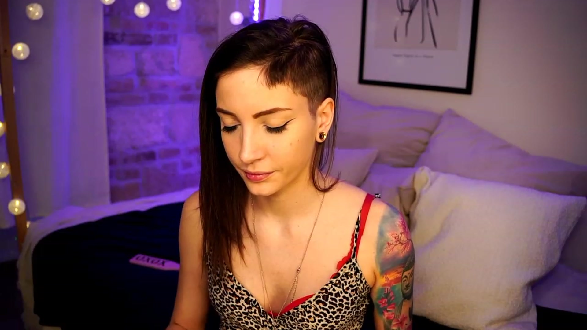 Gallery image thumbnail from Kend_dall's myfreecams stream on, 01/30/2023, 13:25 image 7 of 20
